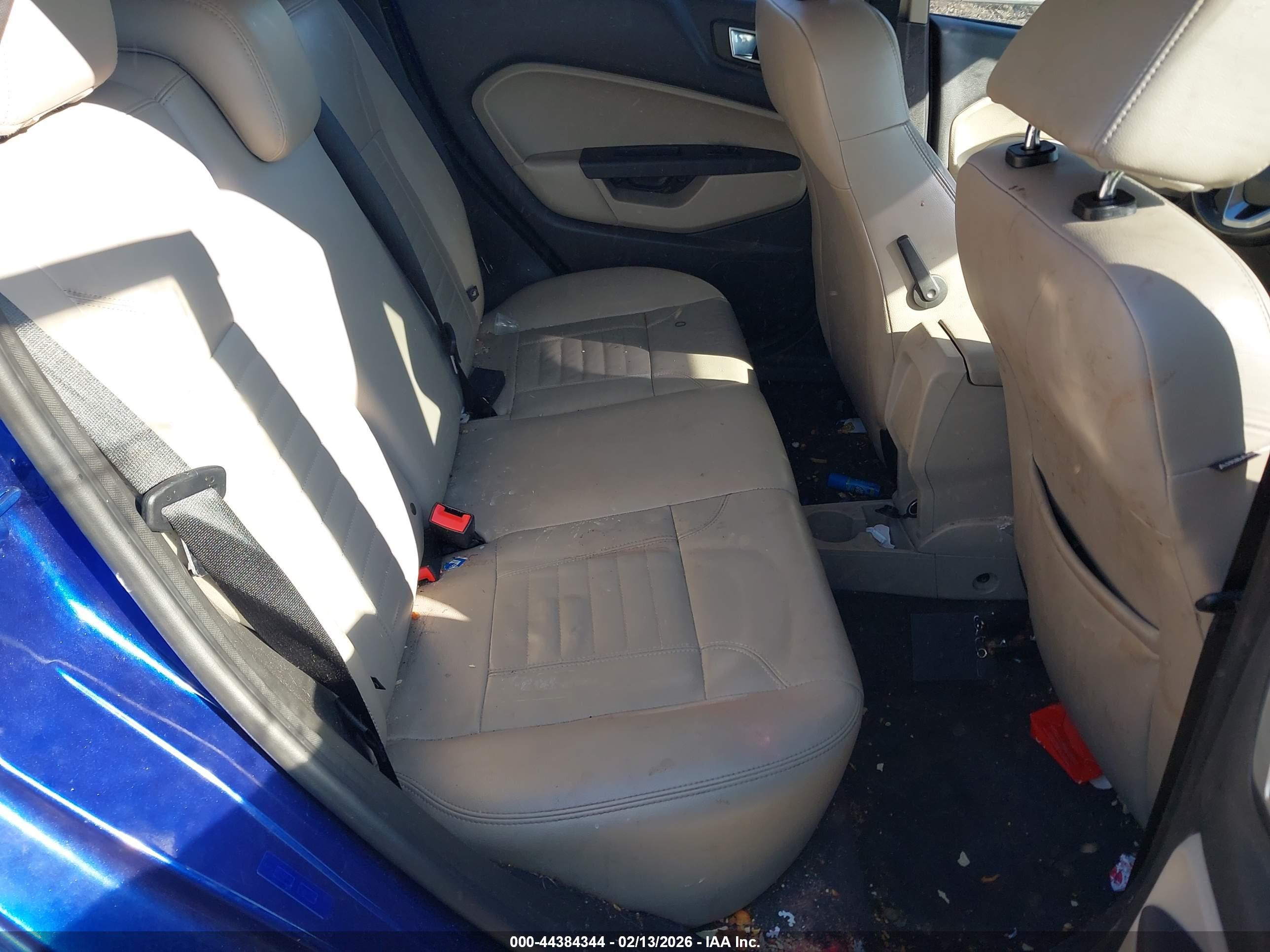 FORD FIESTA image 8