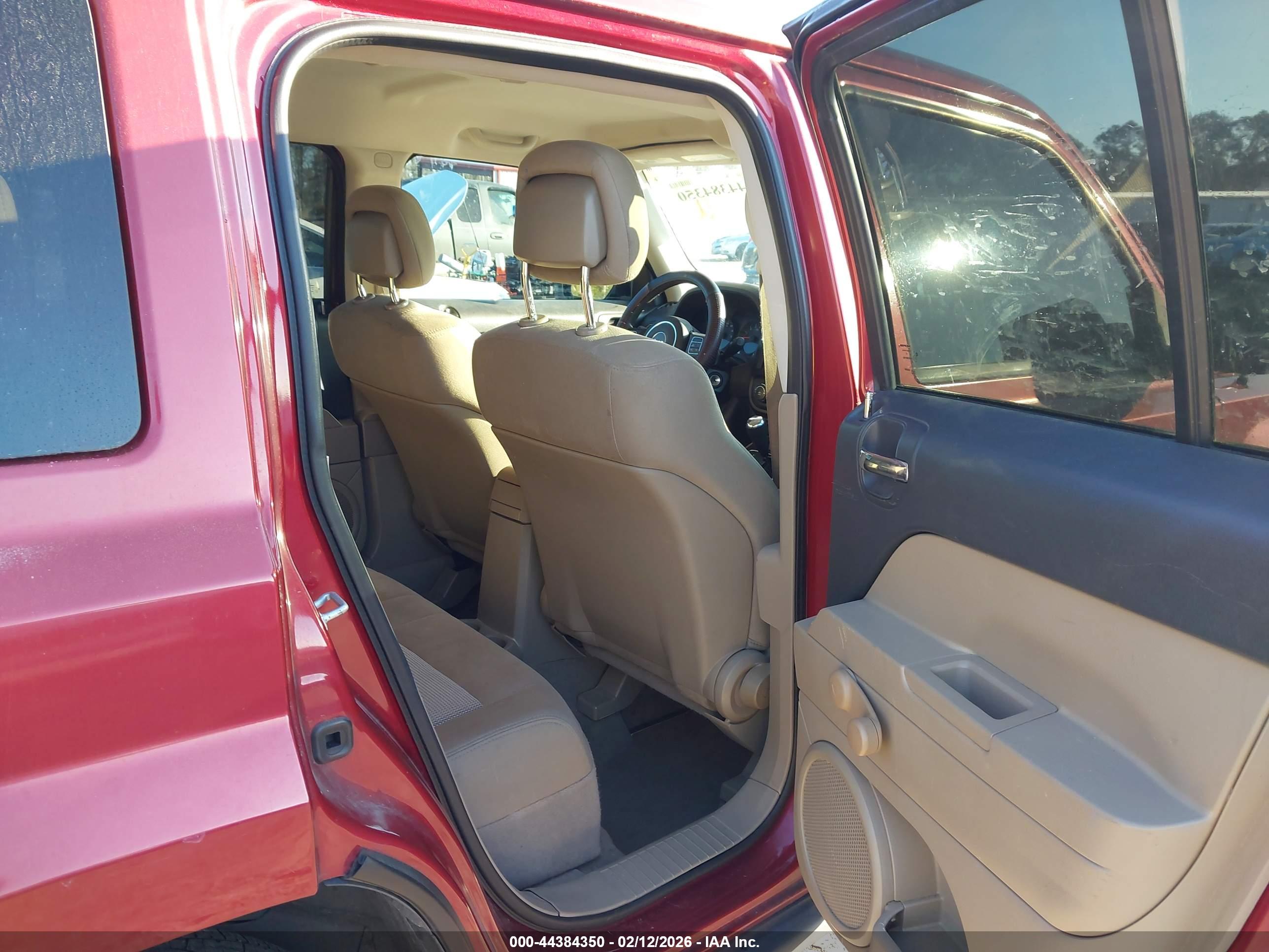 JEEP PATRIOT image 8