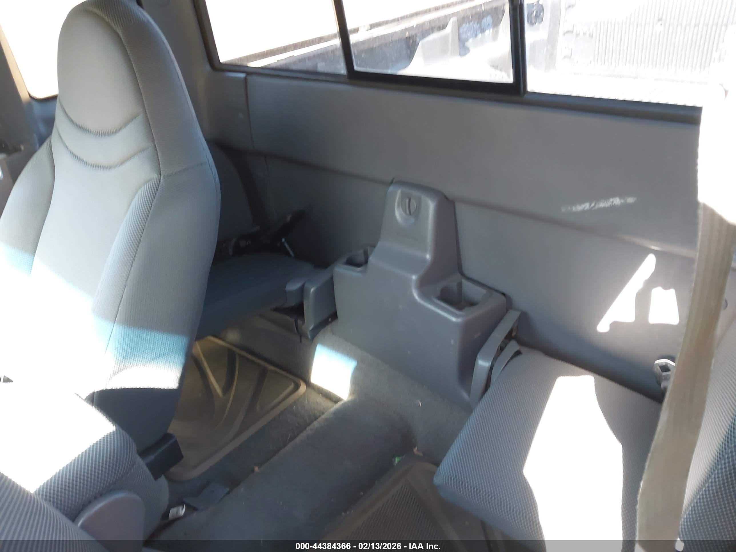 FORD RANGER image 8