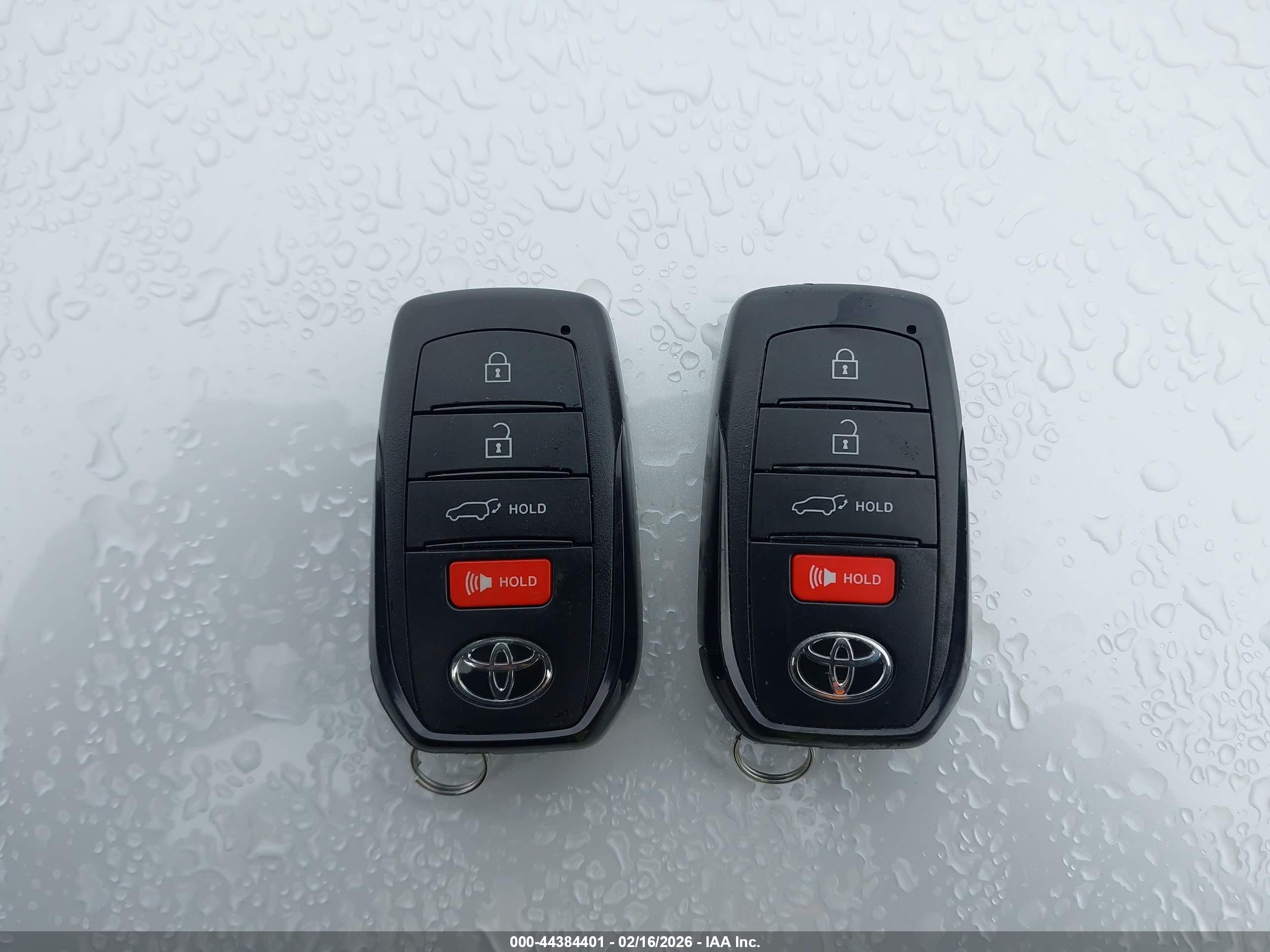TOYOTA HIGHLANDER image 11
