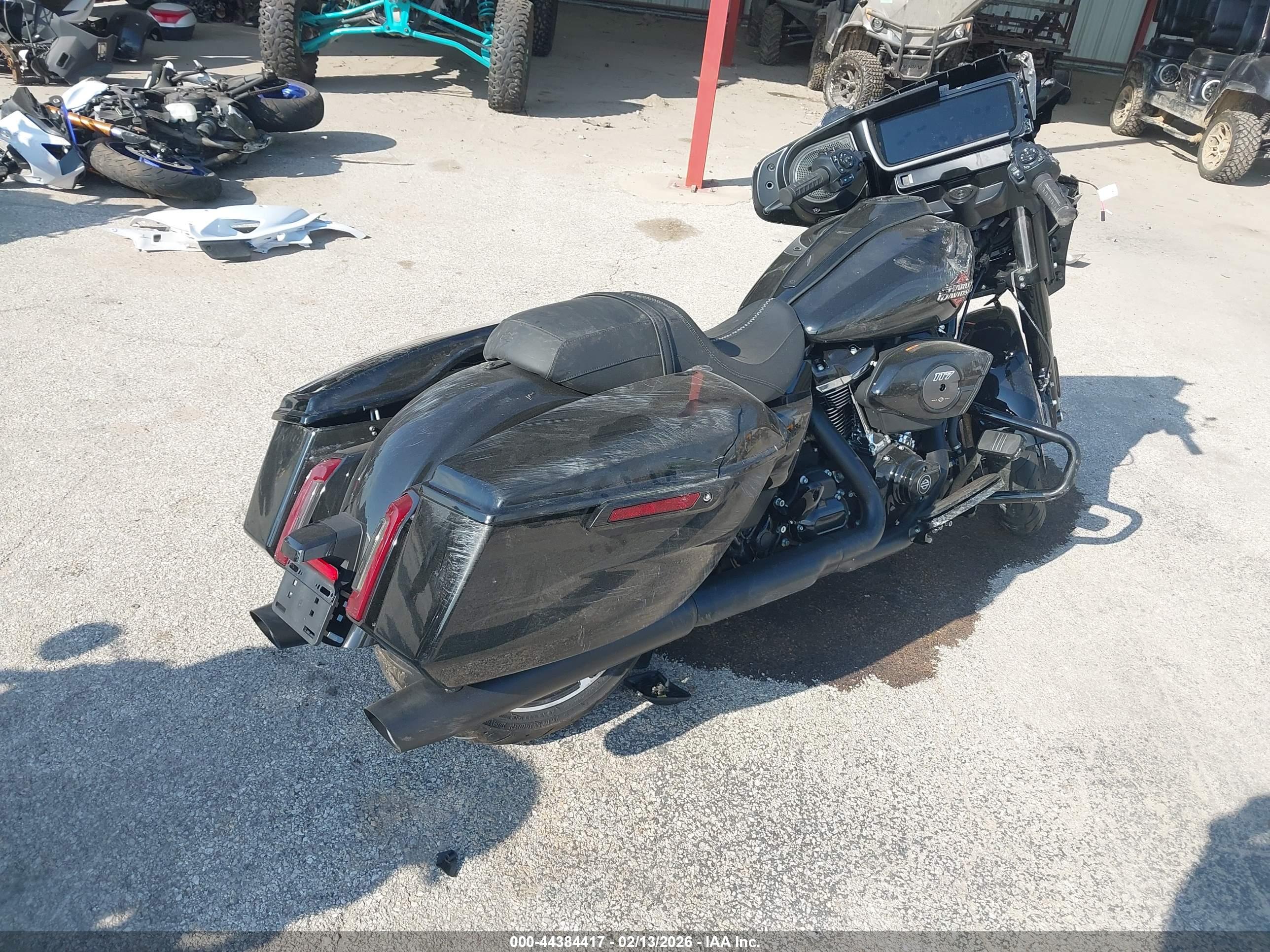 HARLEY-DAVIDSON FLHX image 4
