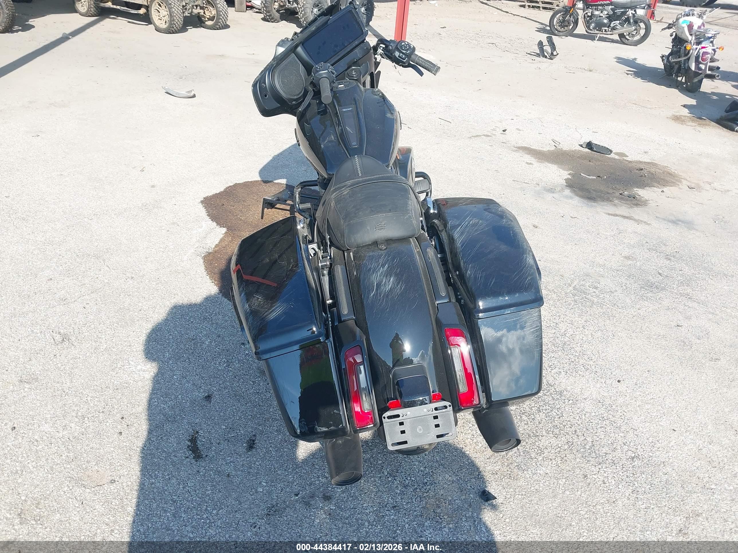 HARLEY-DAVIDSON FLHX image 6