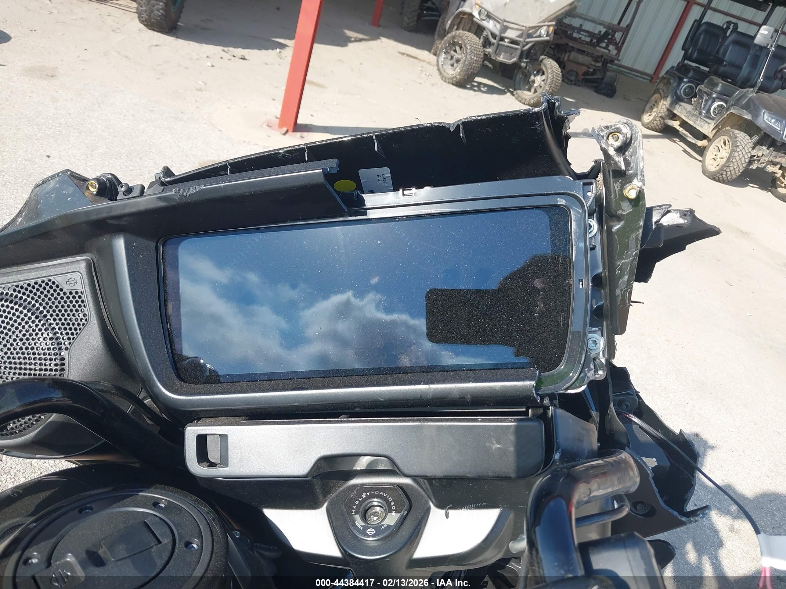 HARLEY-DAVIDSON FLHX image 7