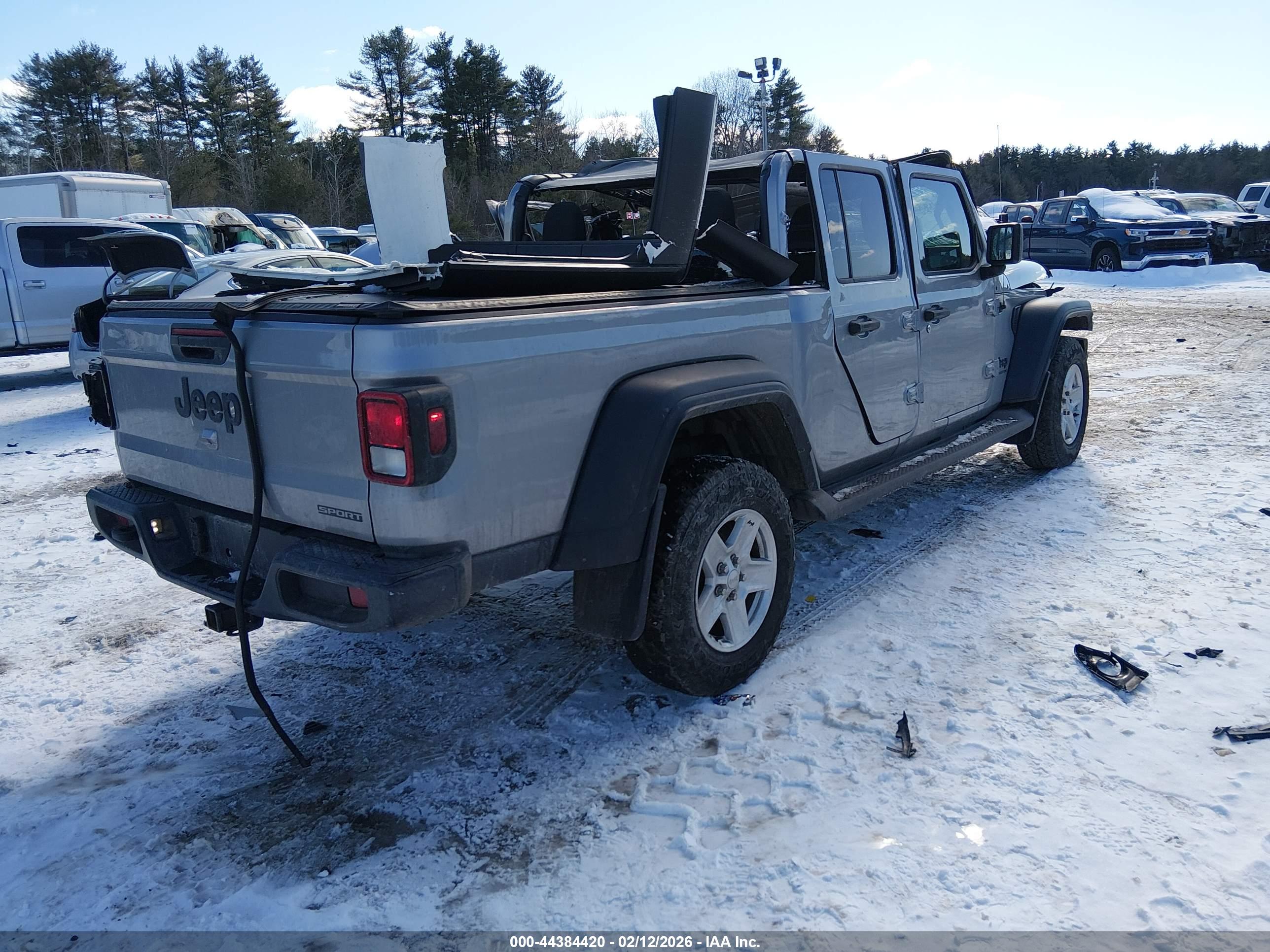 JEEP GLADIATOR image 4