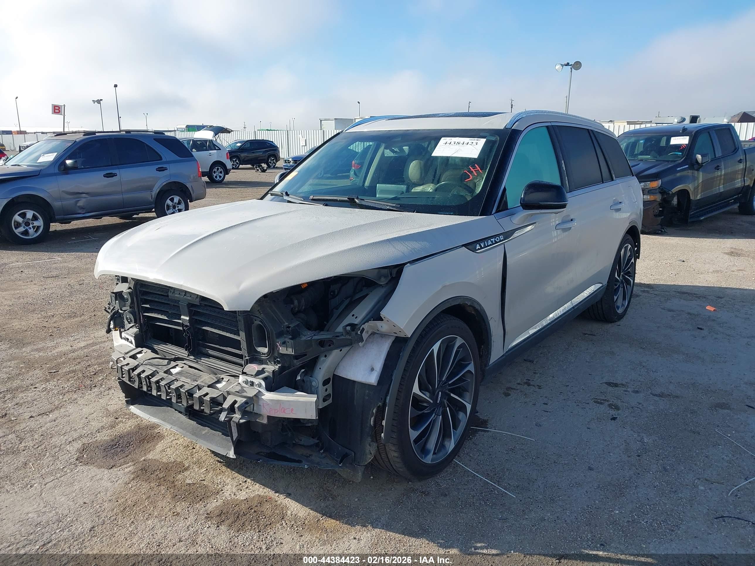 LINCOLN AVIATOR image 2