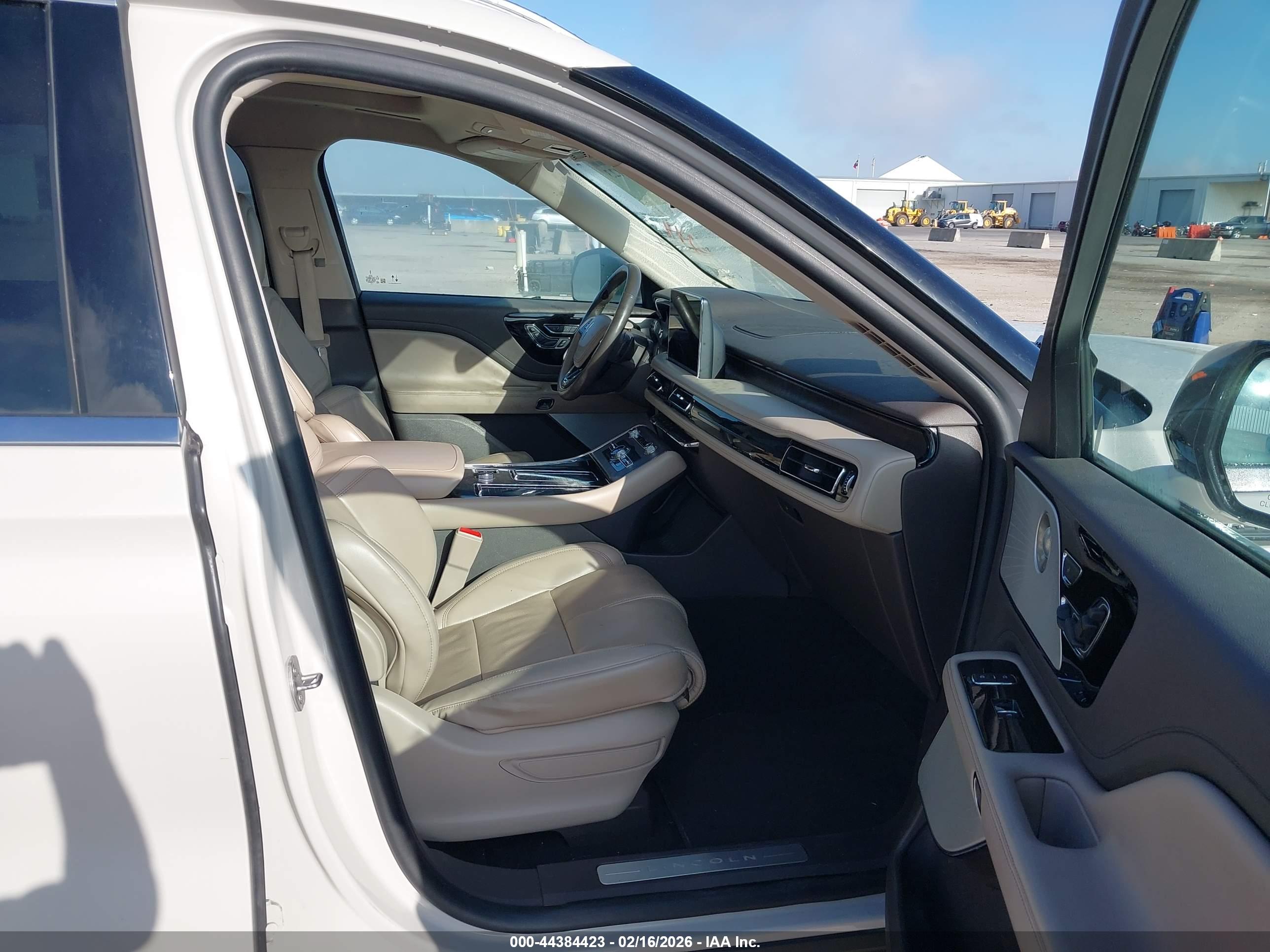 LINCOLN AVIATOR image 5