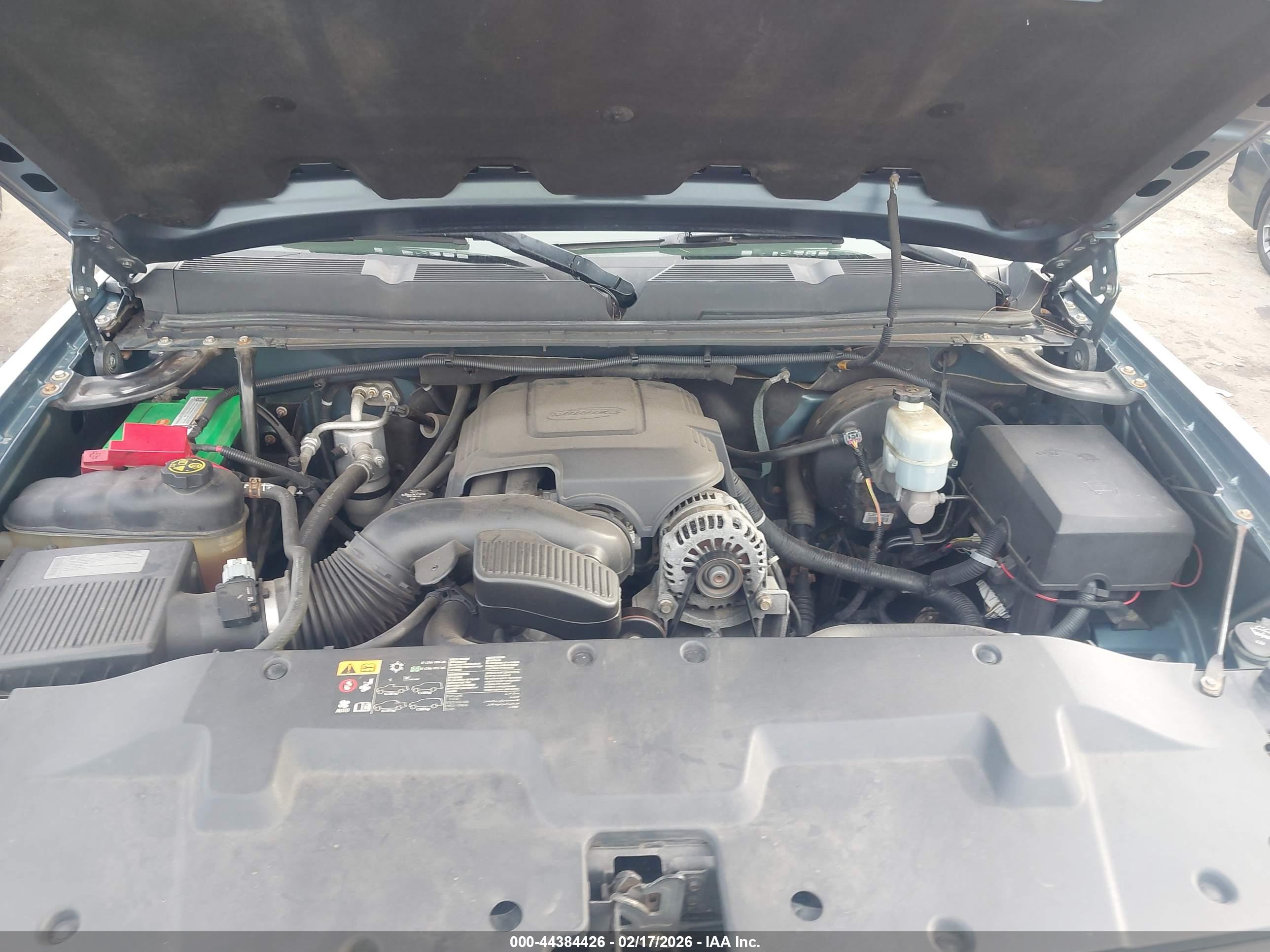 CHEVROLET SILVERADO image 10
