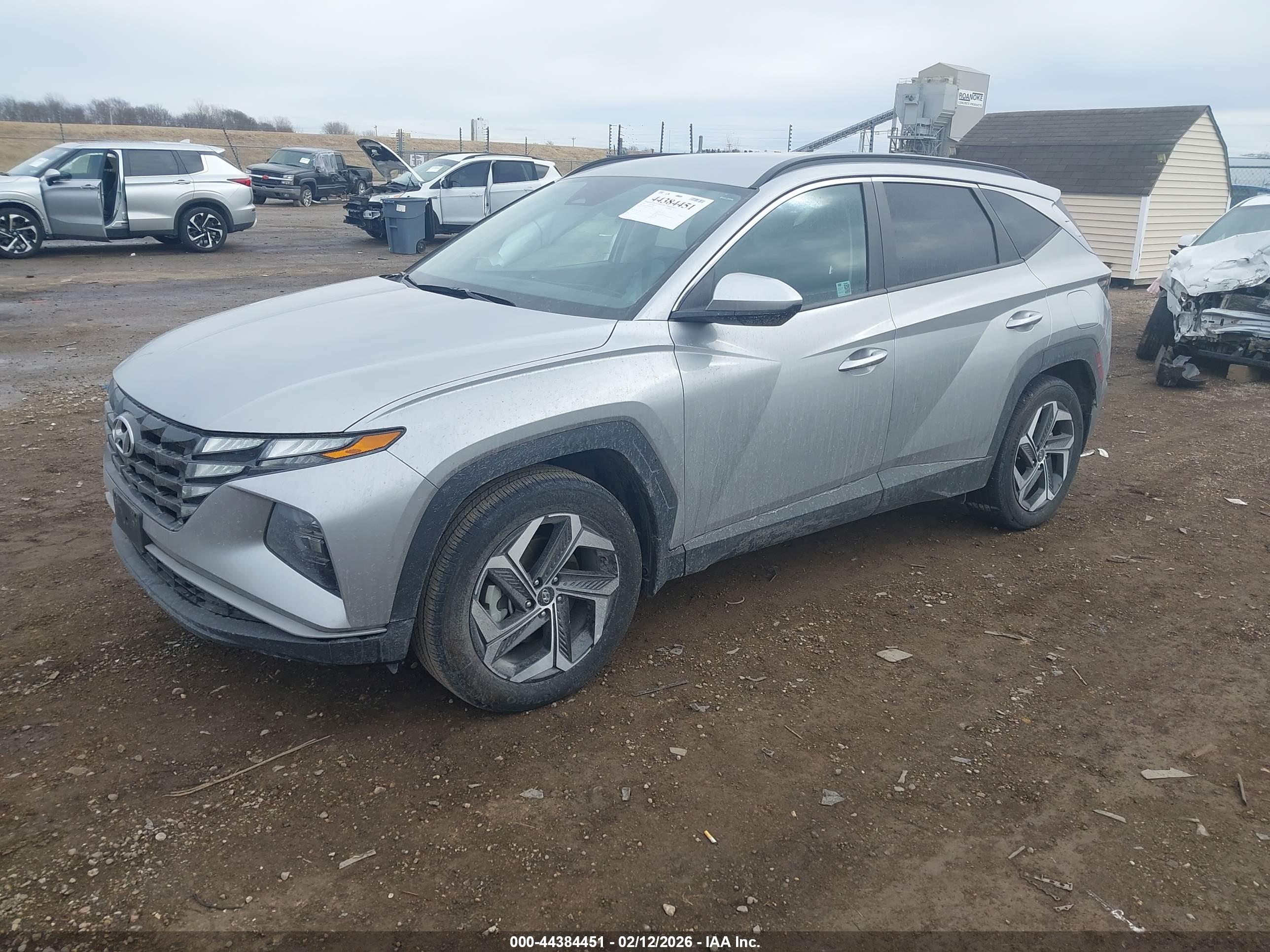 HYUNDAI TUCSON image 2