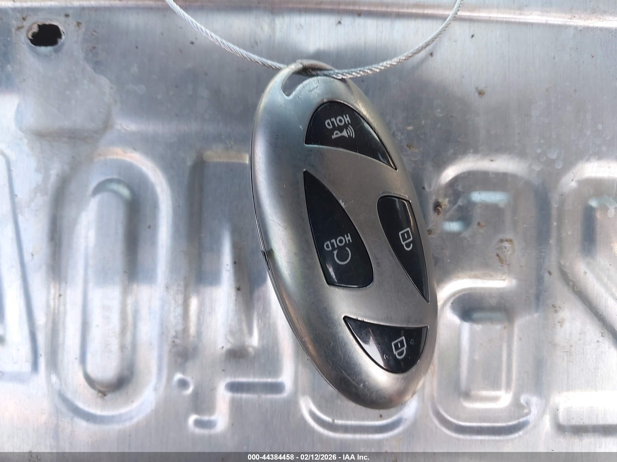 HYUNDAI KONA image 11