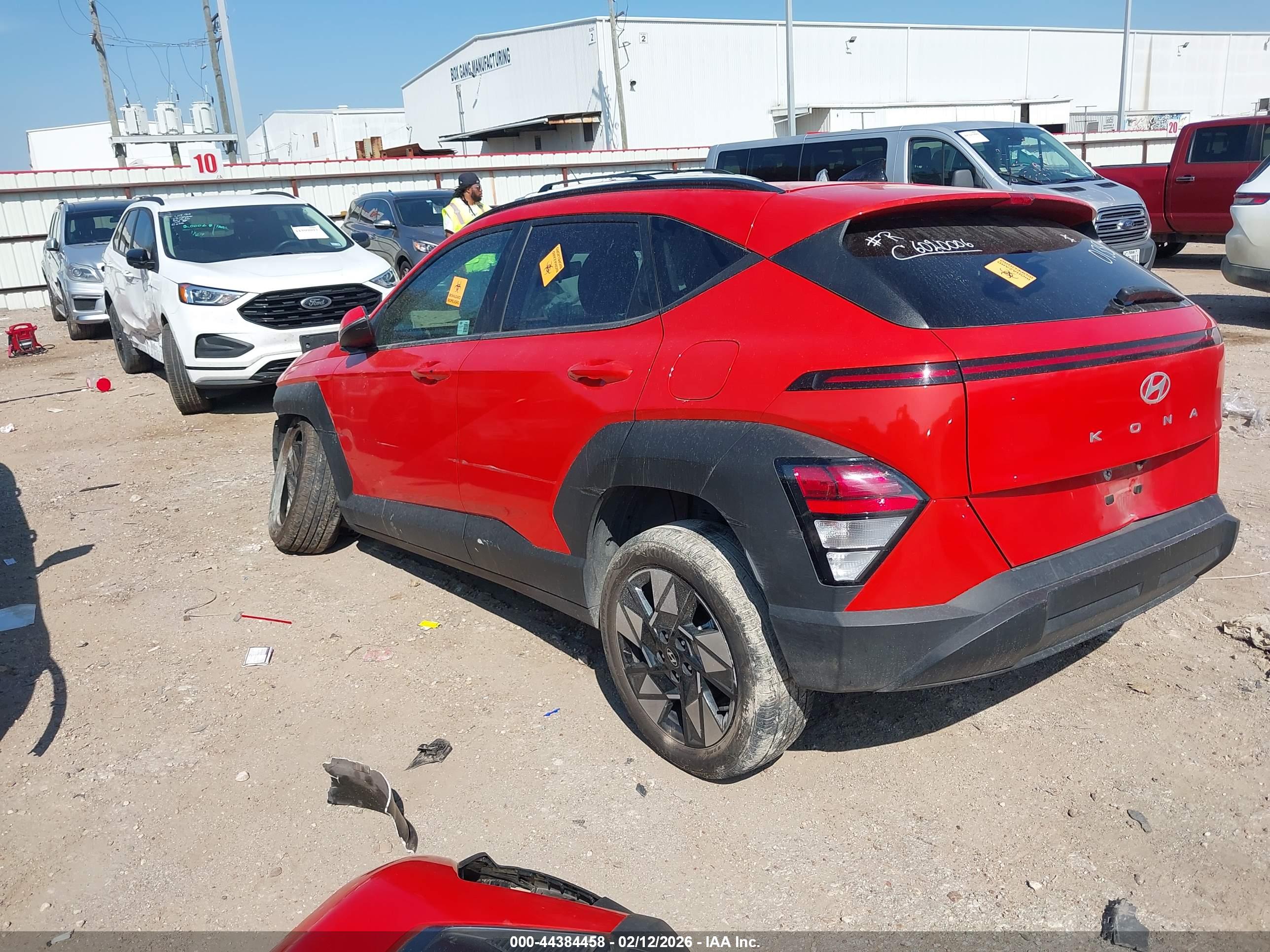 HYUNDAI KONA image 3