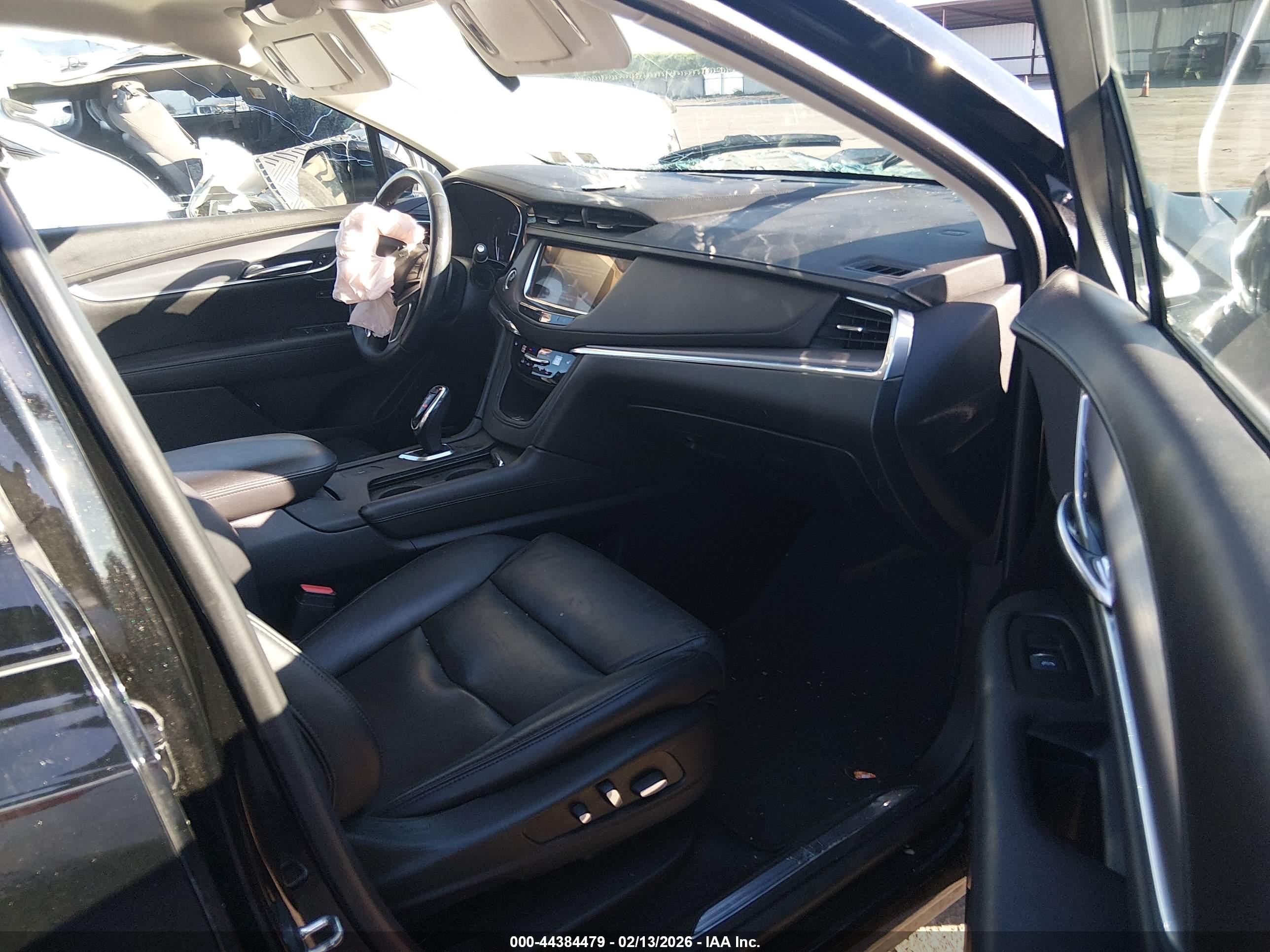 CADILLAC XT5 image 5