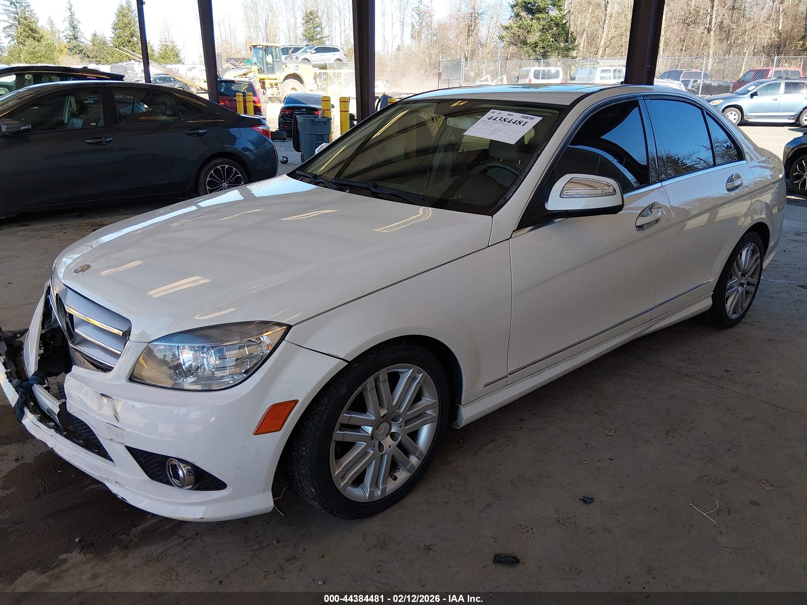 MERCEDES-BENZ C image 2