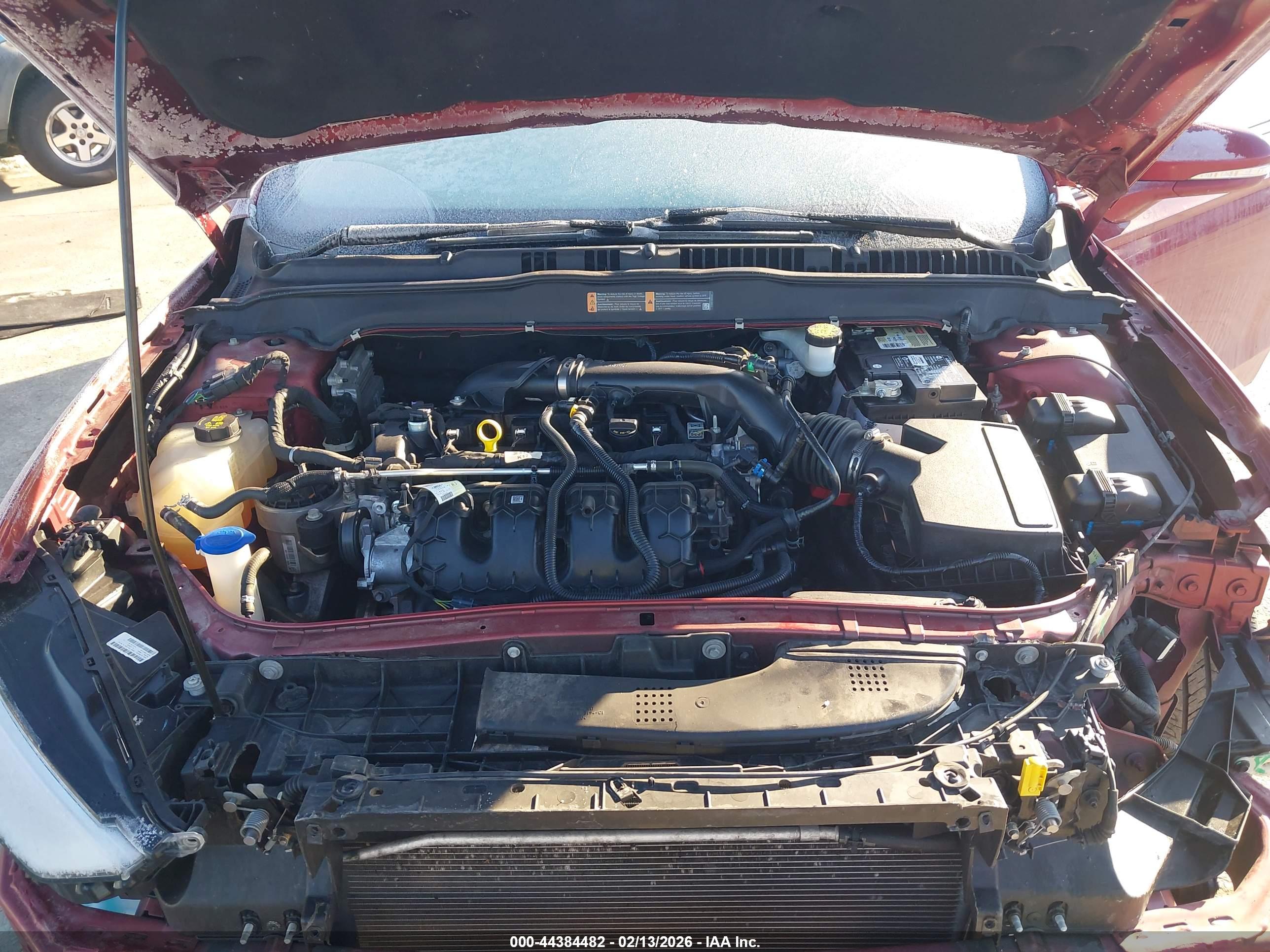 FORD FUSION image 10