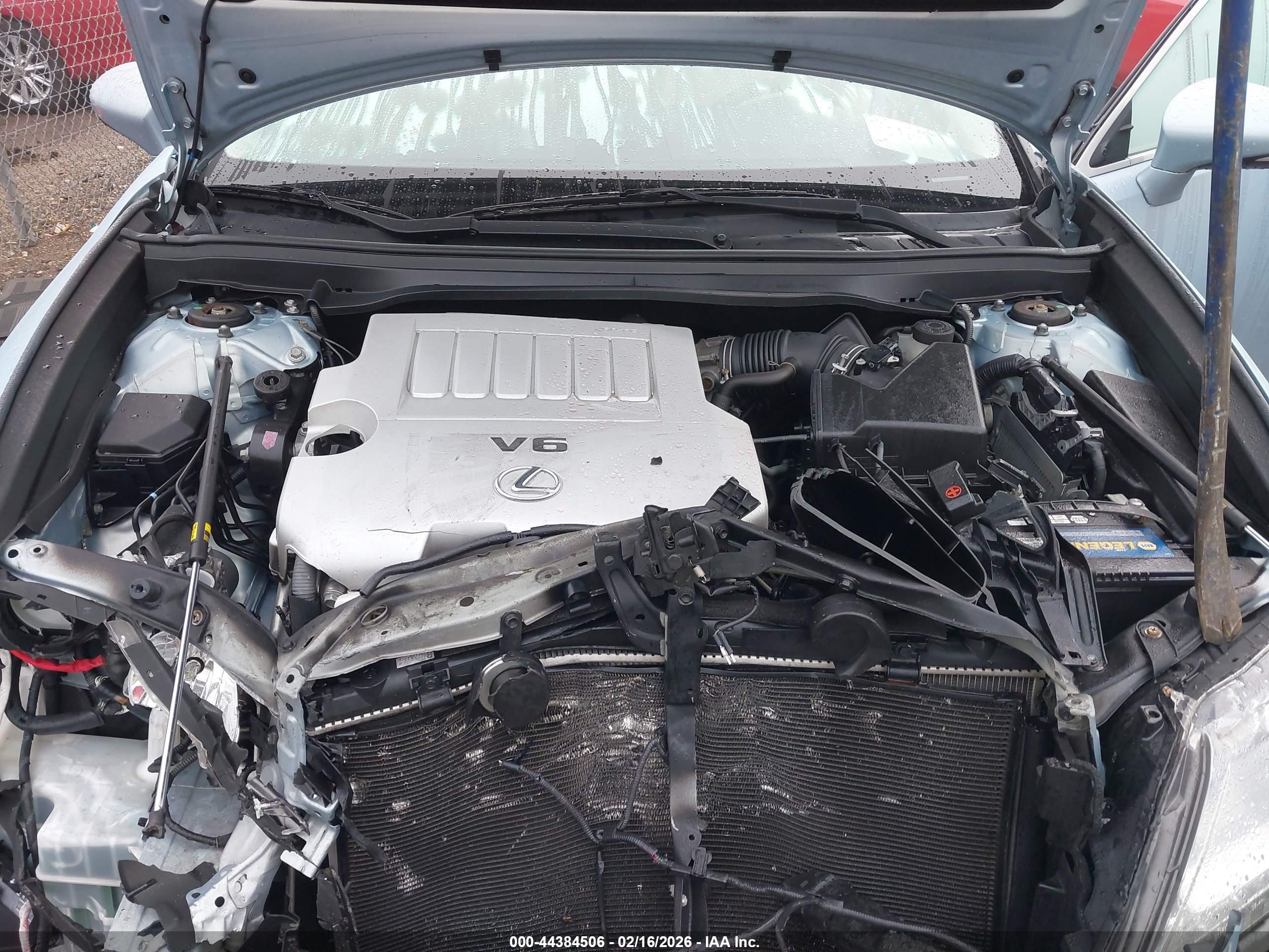 LEXUS ES image 10