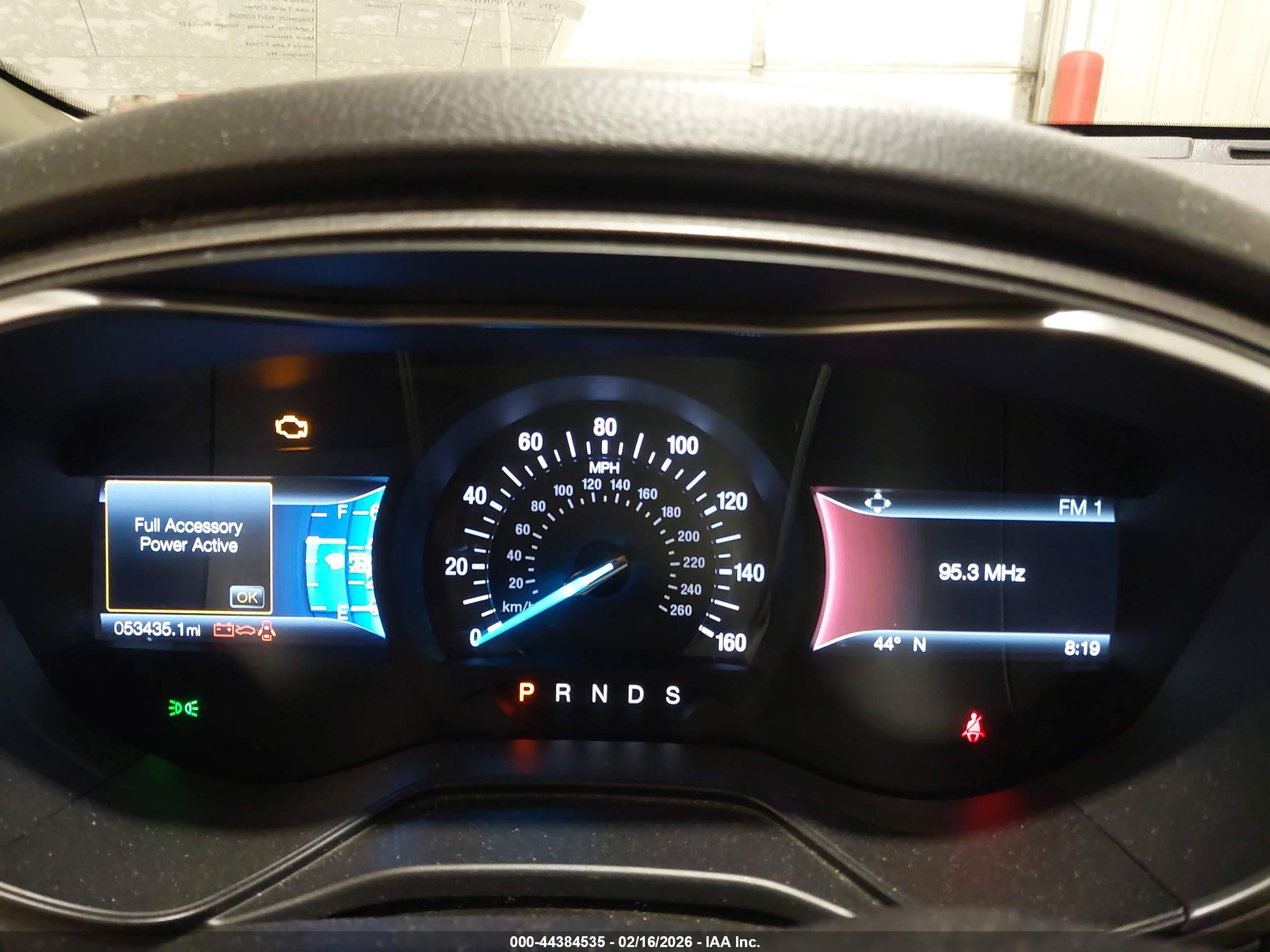FORD FUSION image 7