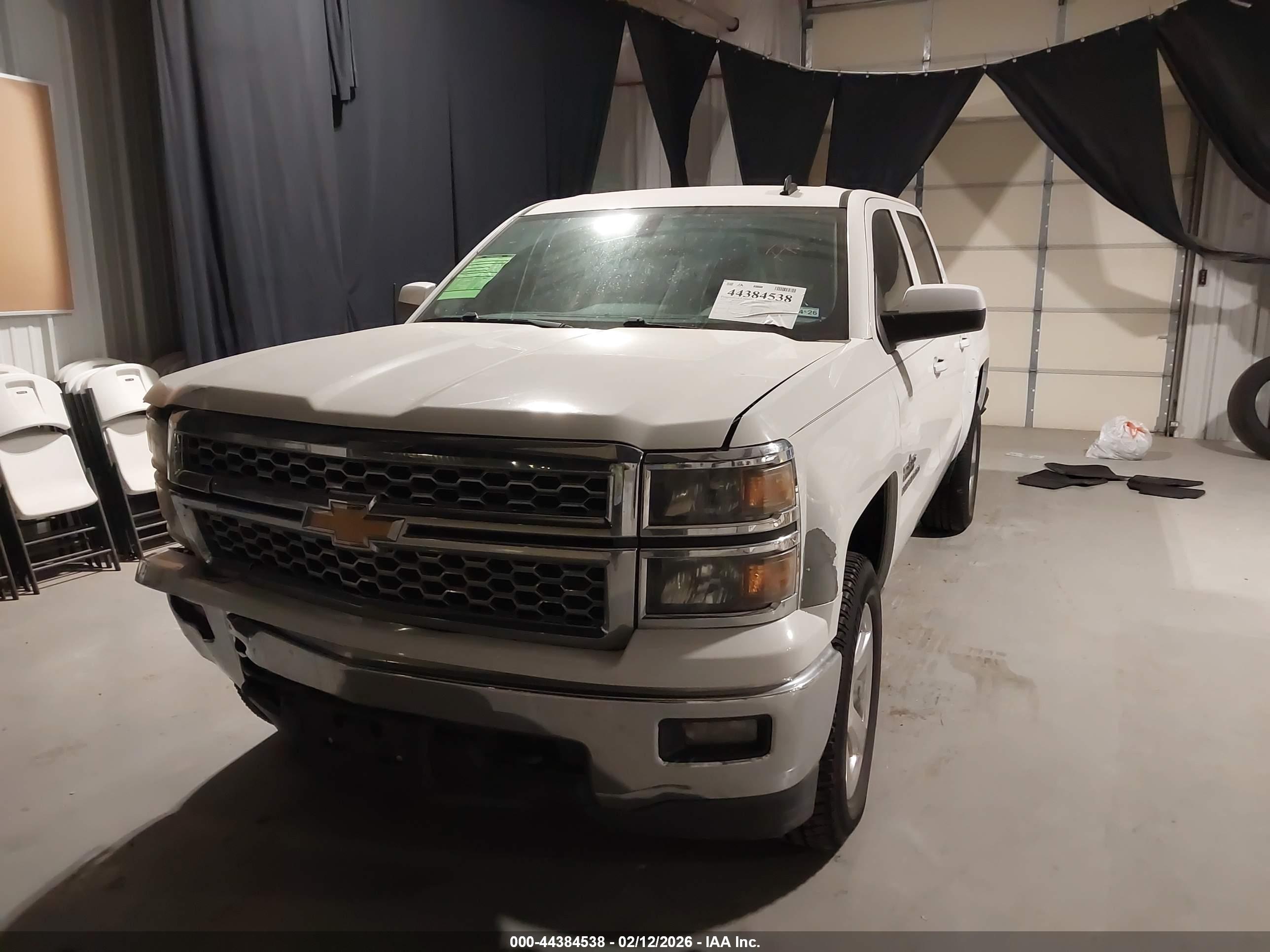 CHEVROLET SILVERADO image 2