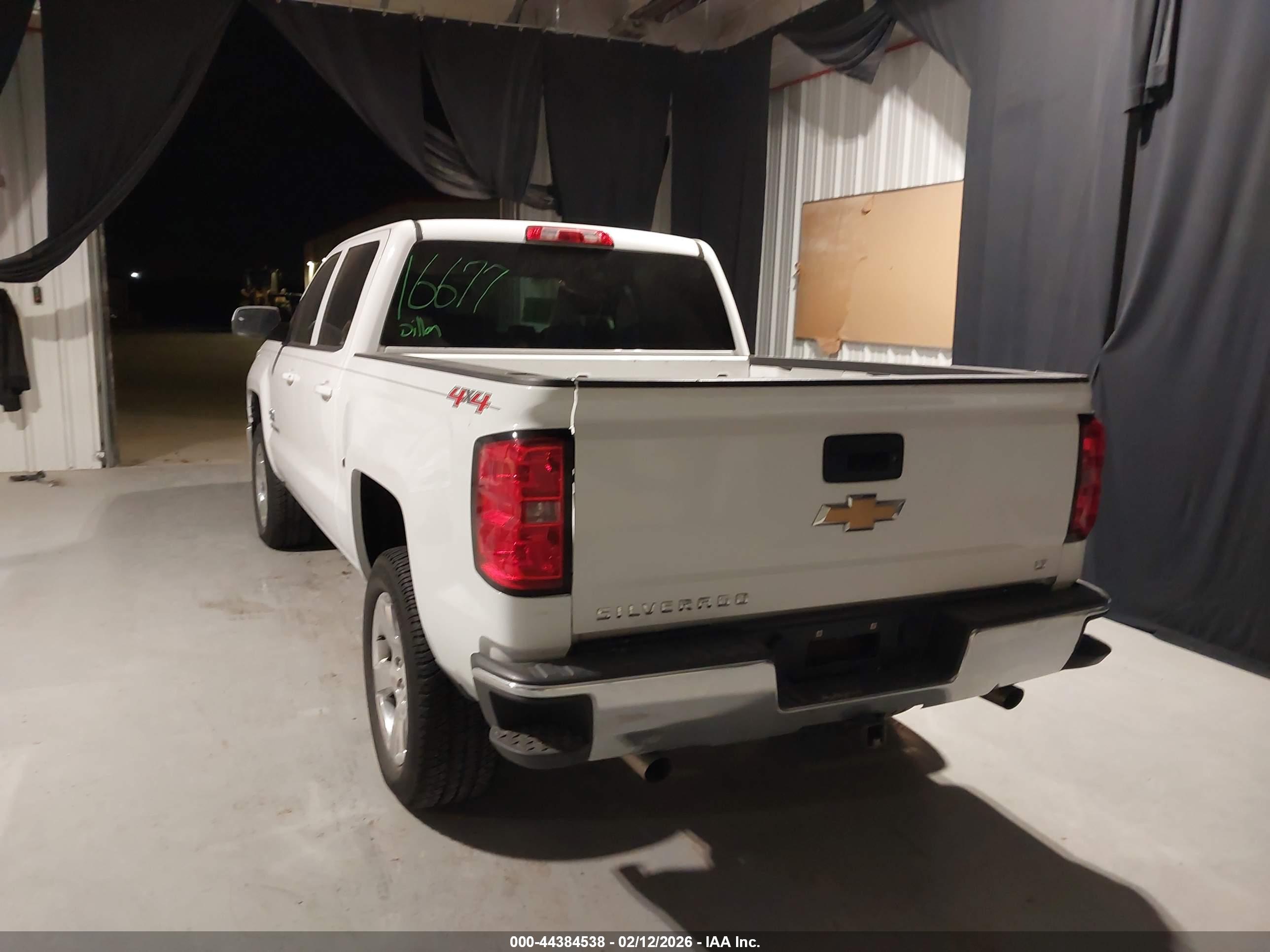 CHEVROLET SILVERADO image 3