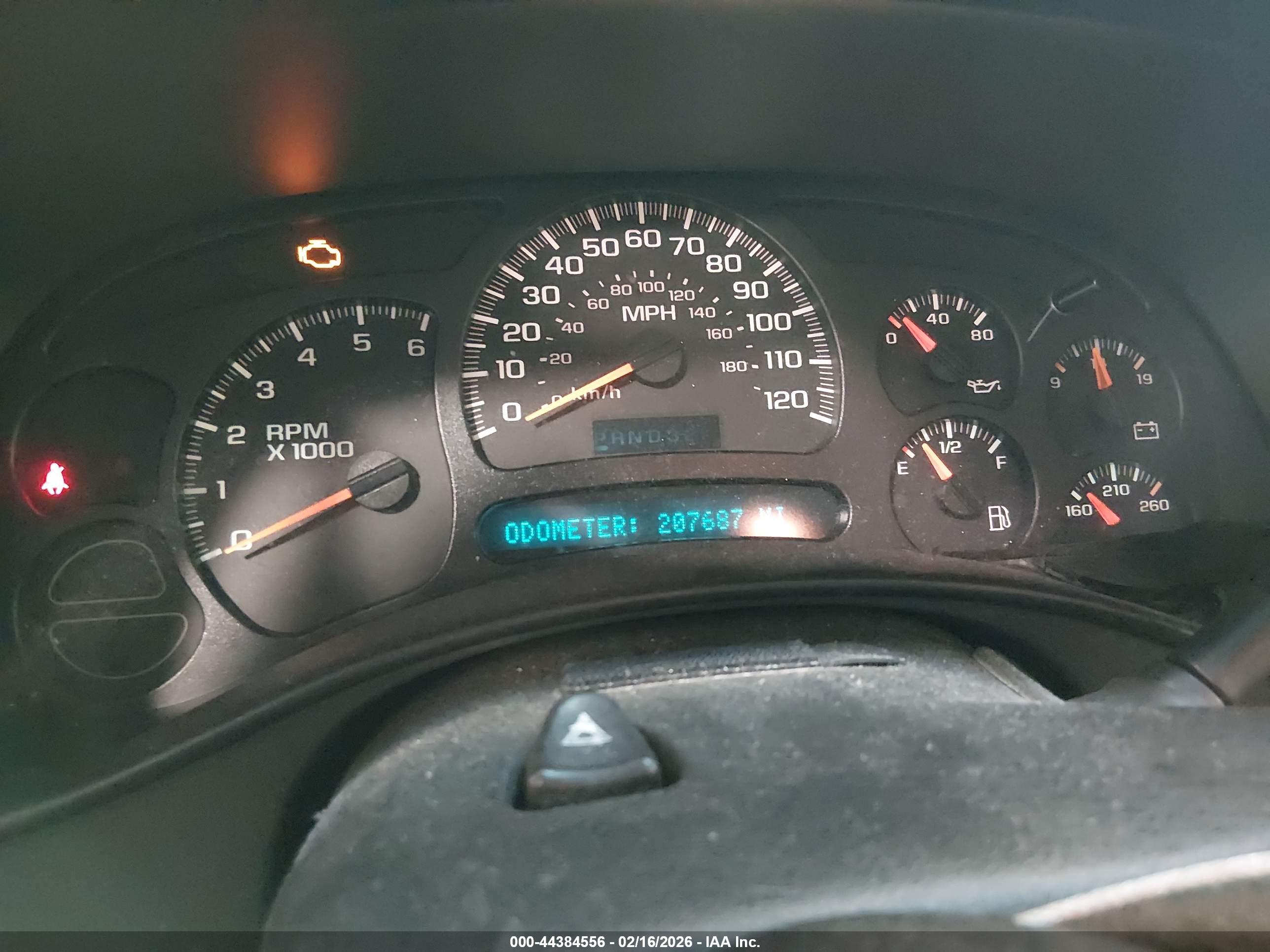 GMC YUKON image 7