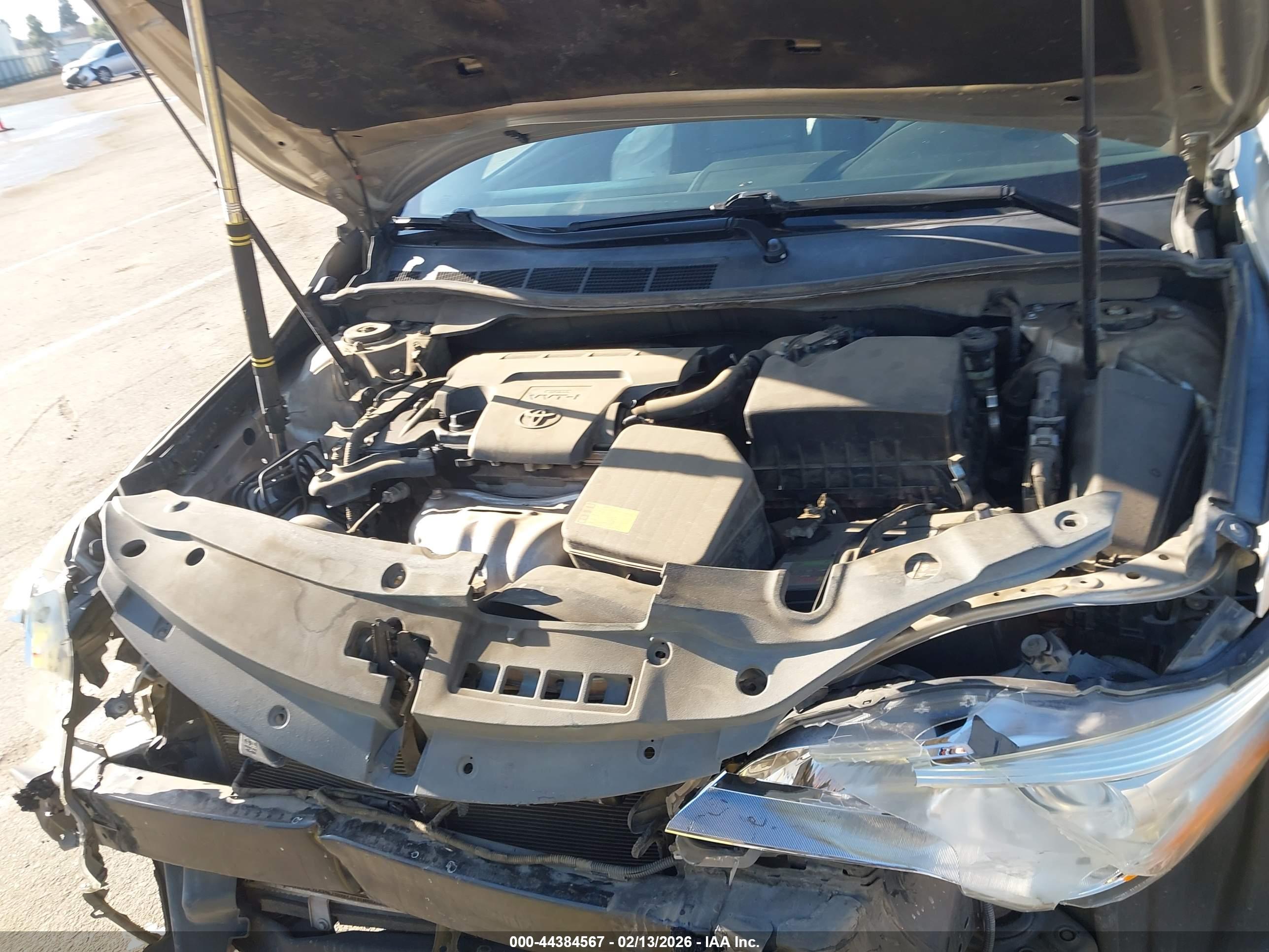 TOYOTA CAMRY image 10