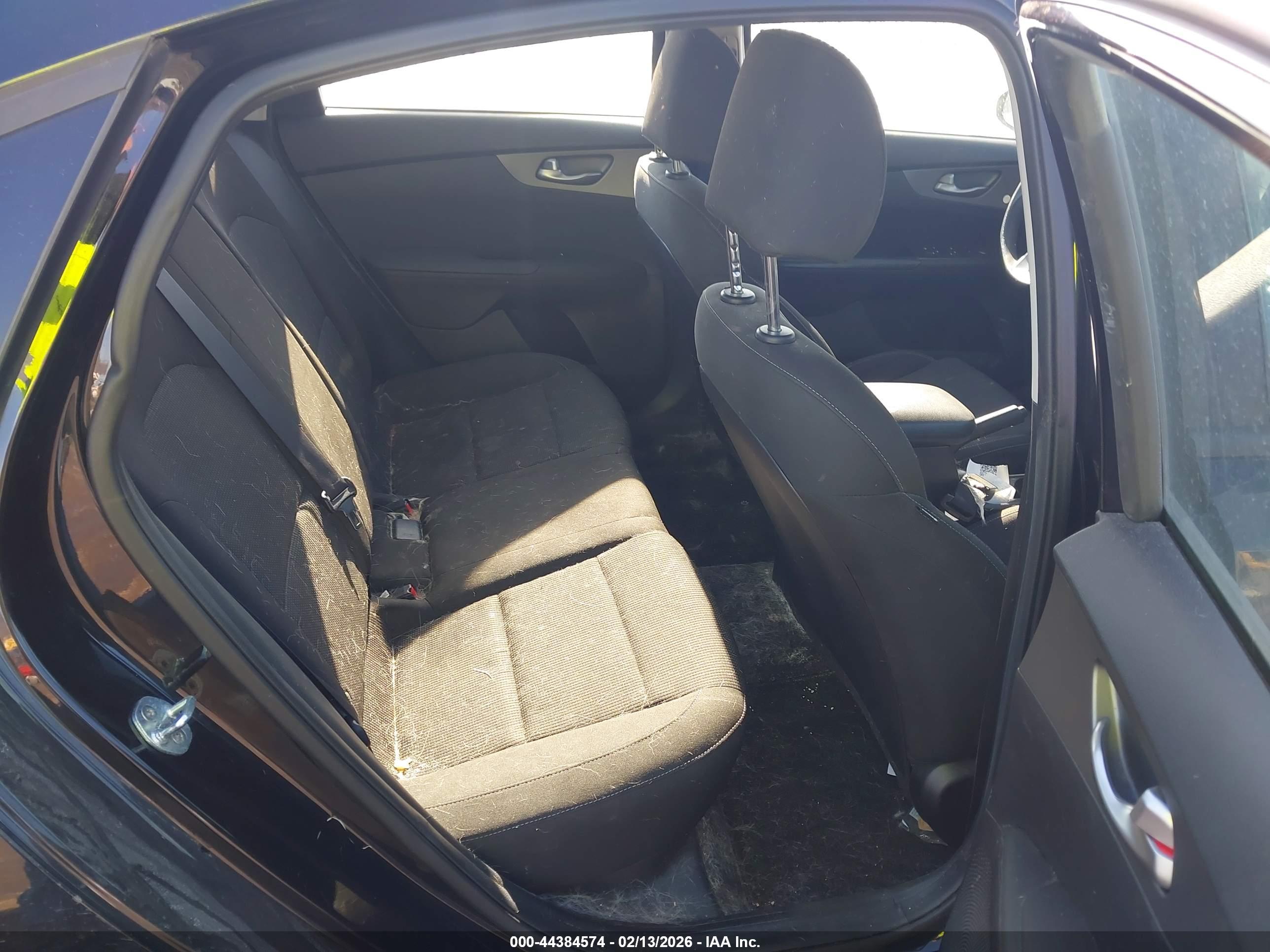 KIA FORTE image 8