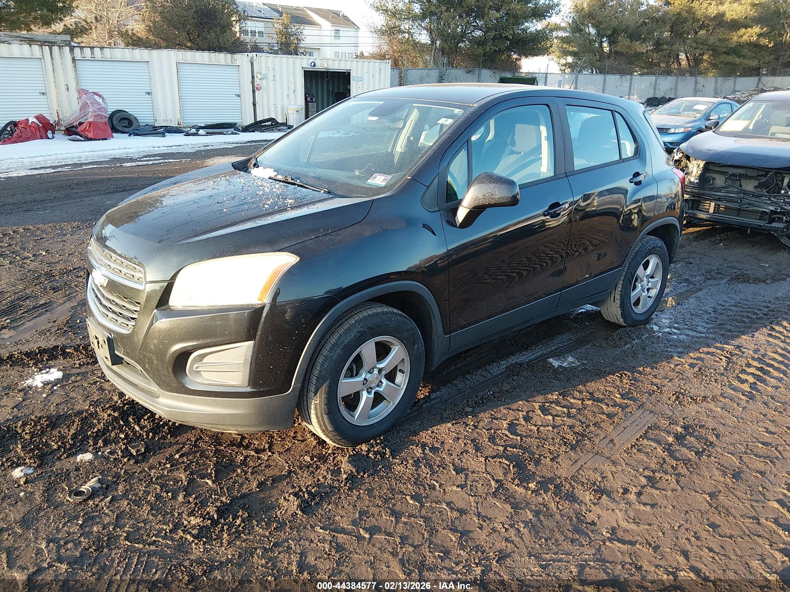 CHEVROLET TRAX image 2