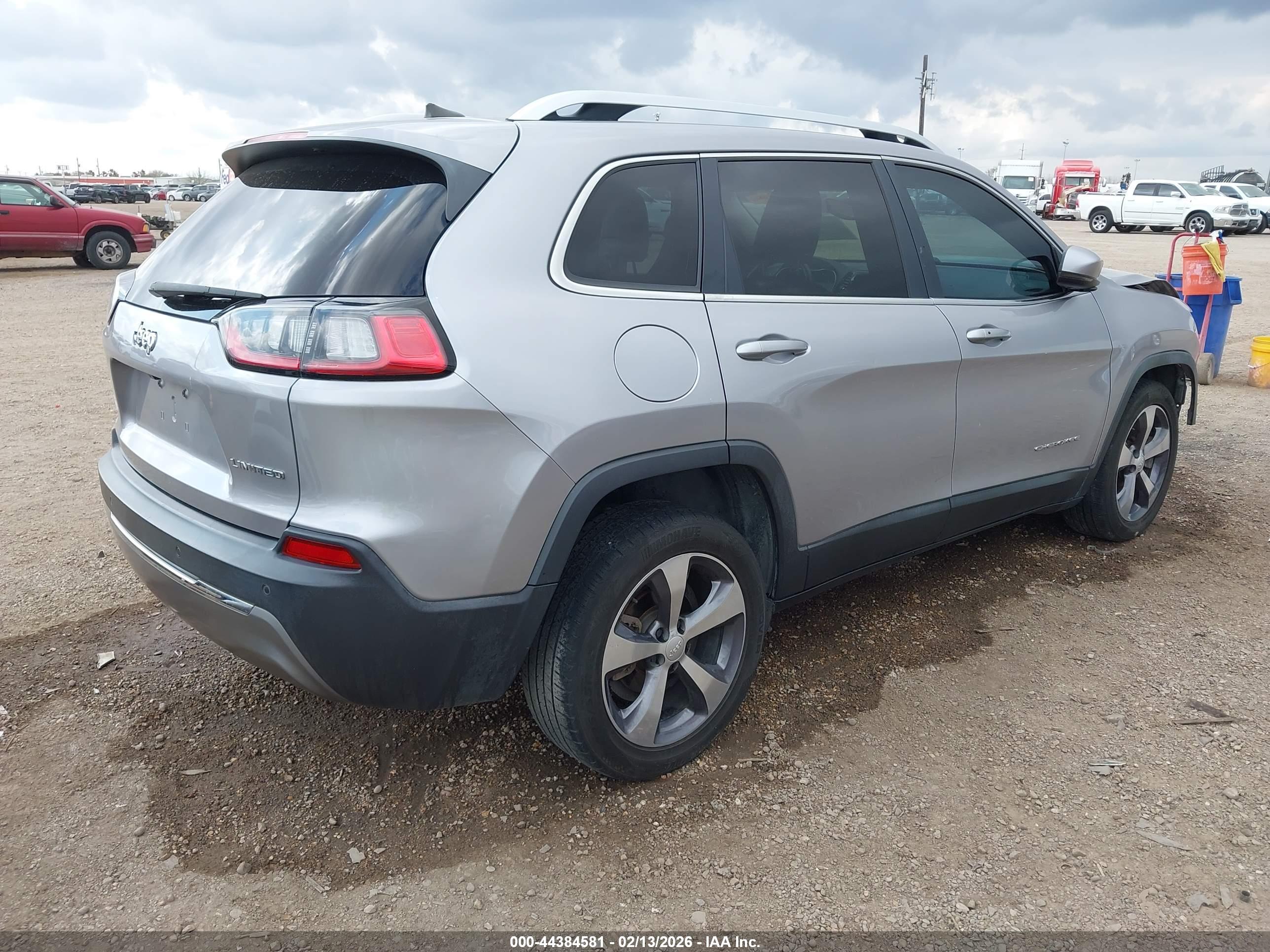 JEEP CHEROKEE image 4