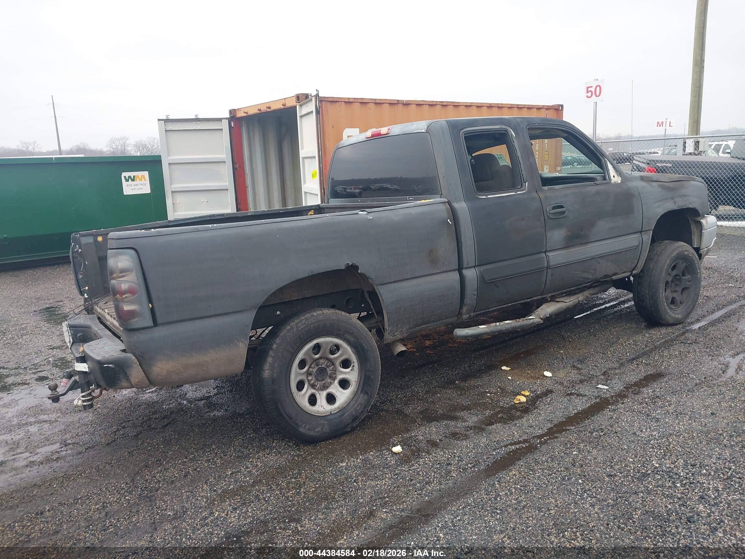 CHEVROLET SILVERADO image 4