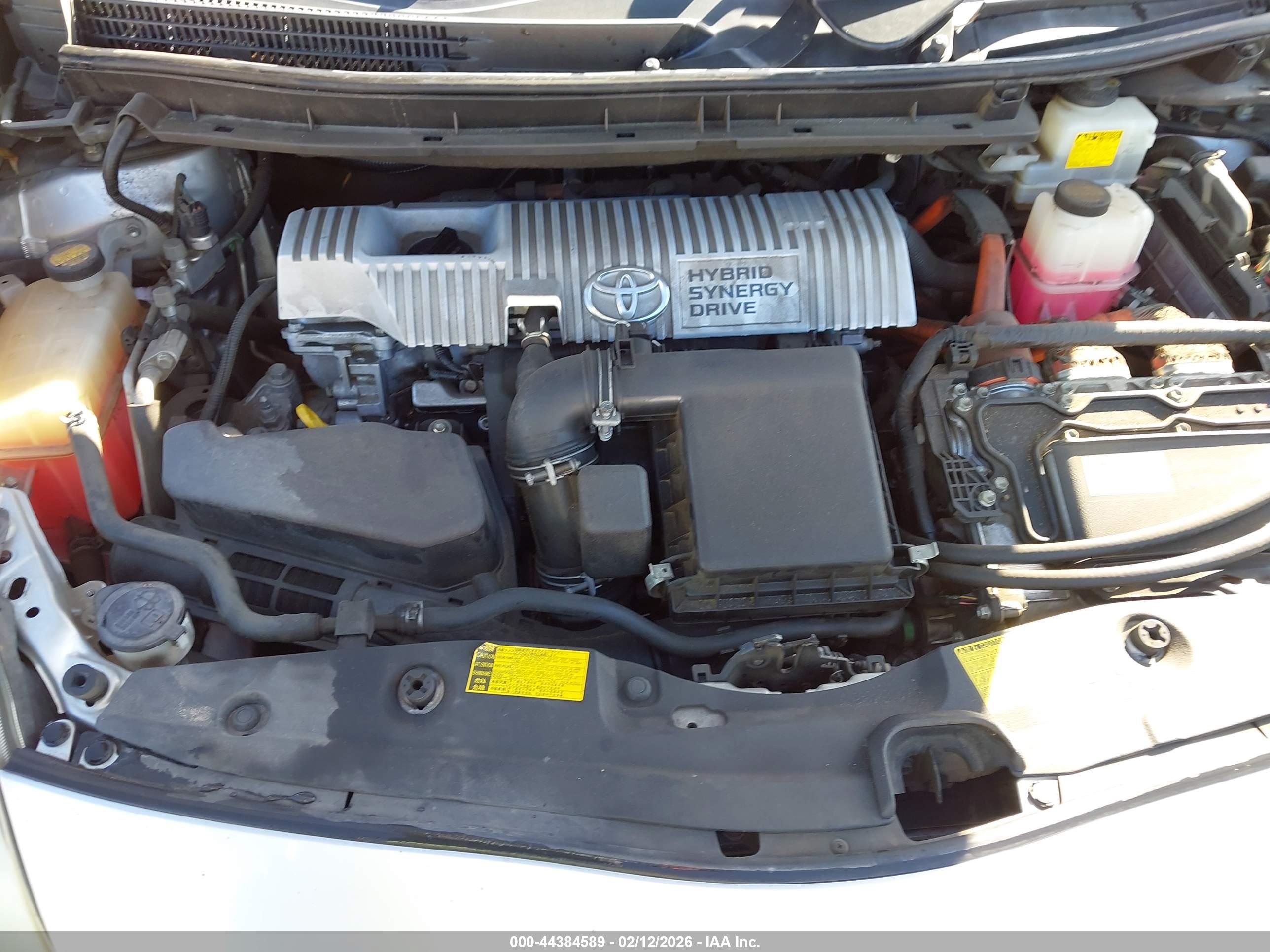 TOYOTA PRIUS image 10