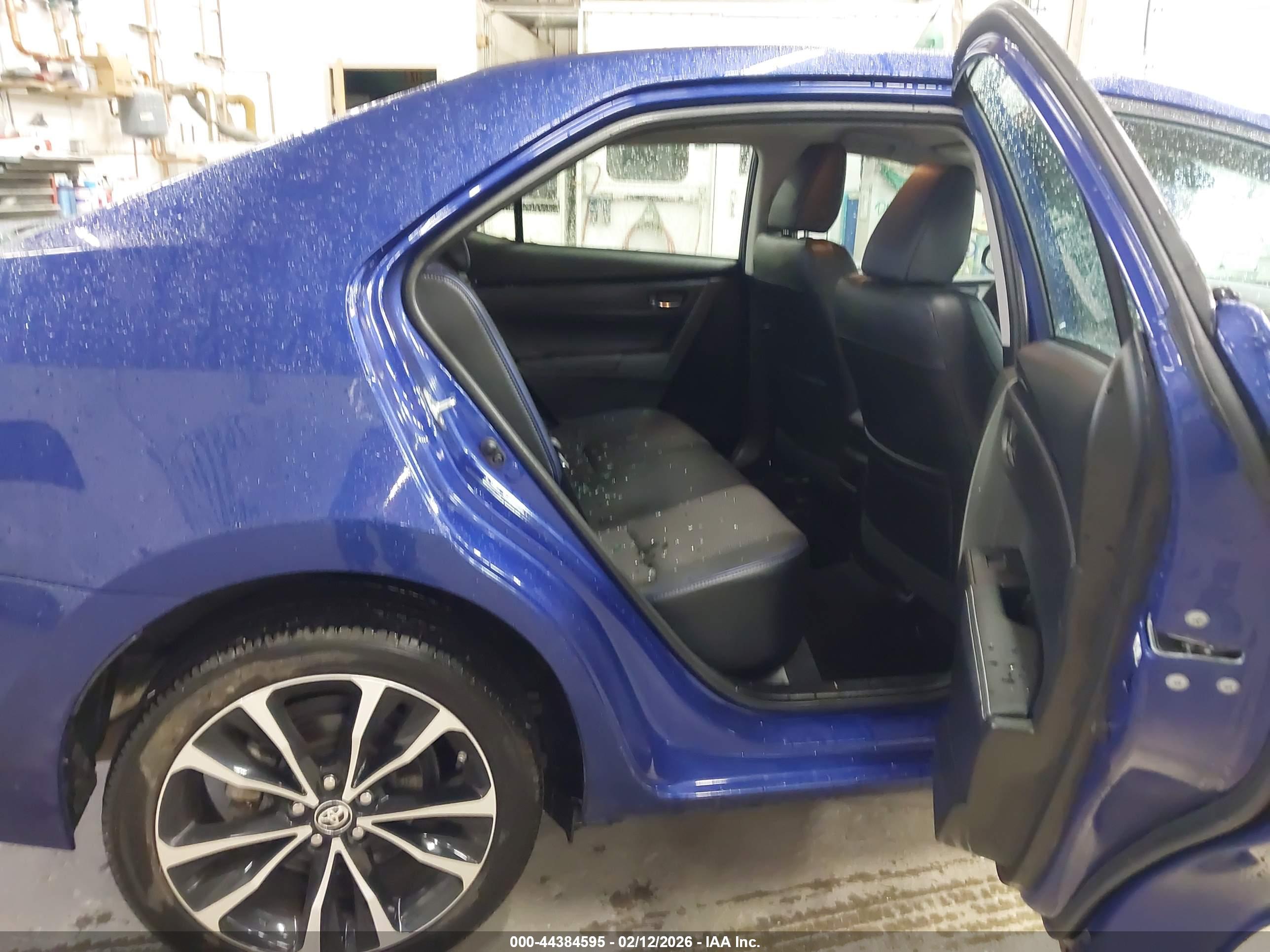 TOYOTA COROLLA image 8