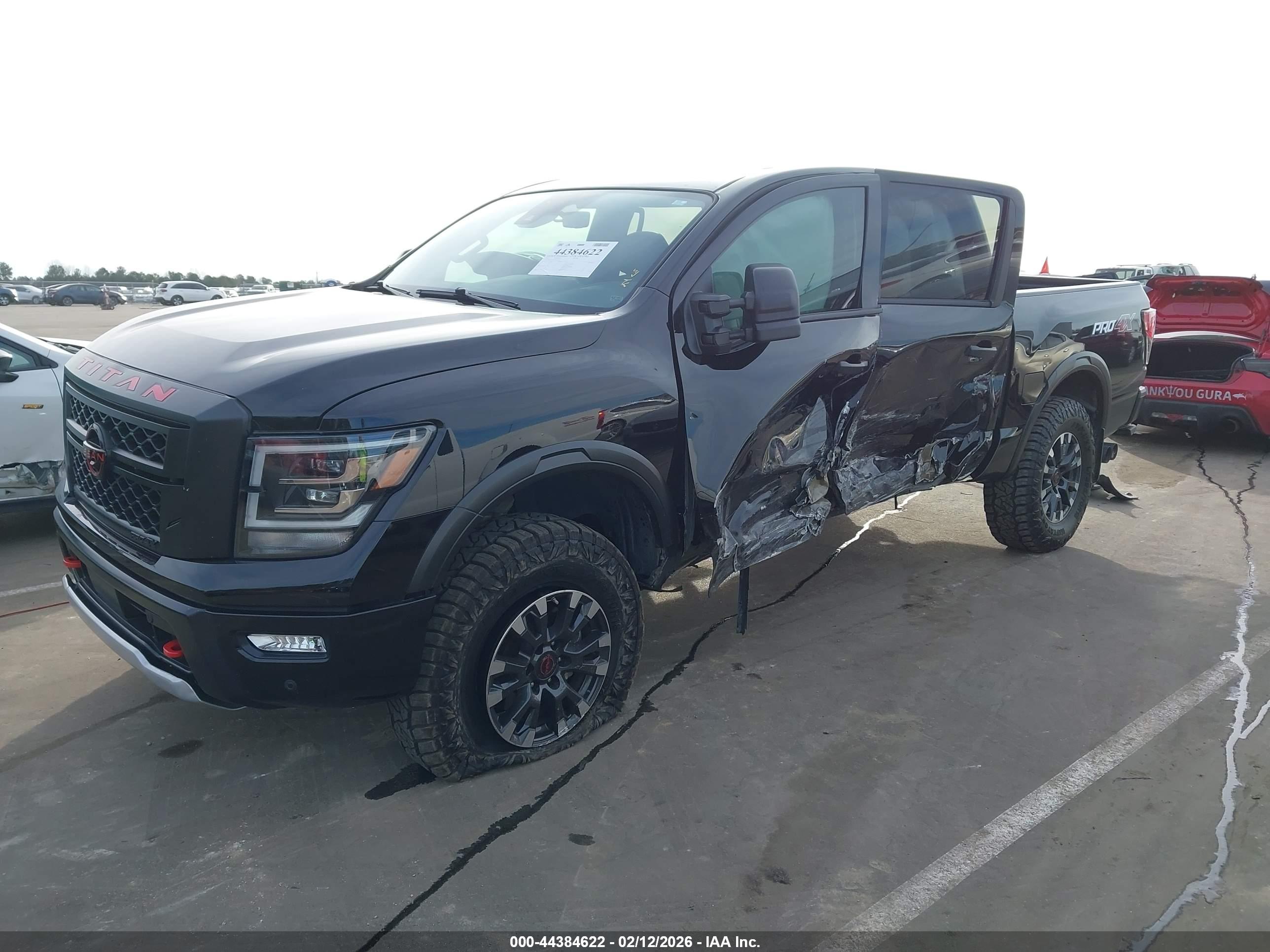 NISSAN TITAN image 2