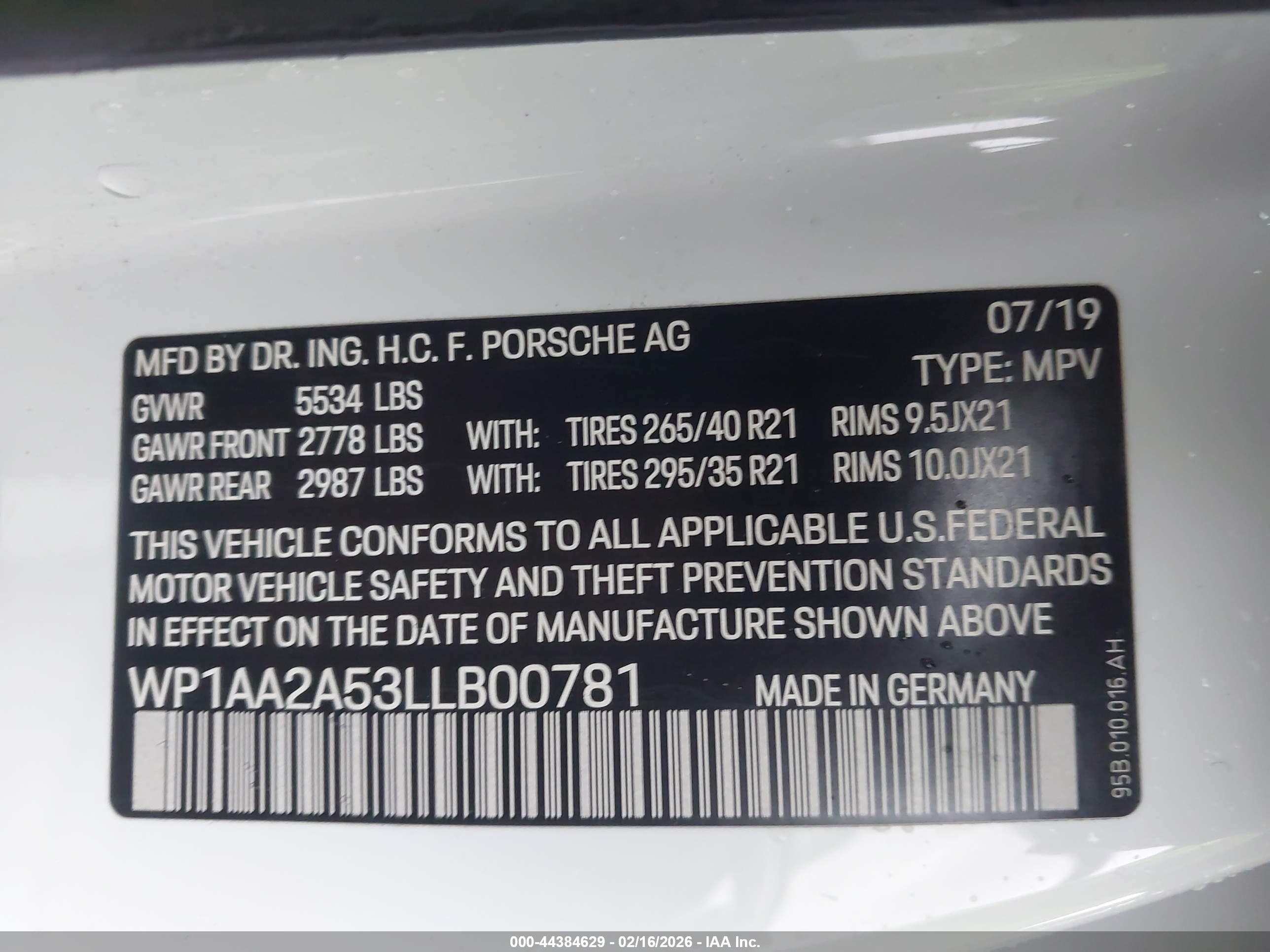 PORSCHE MACAN image 9