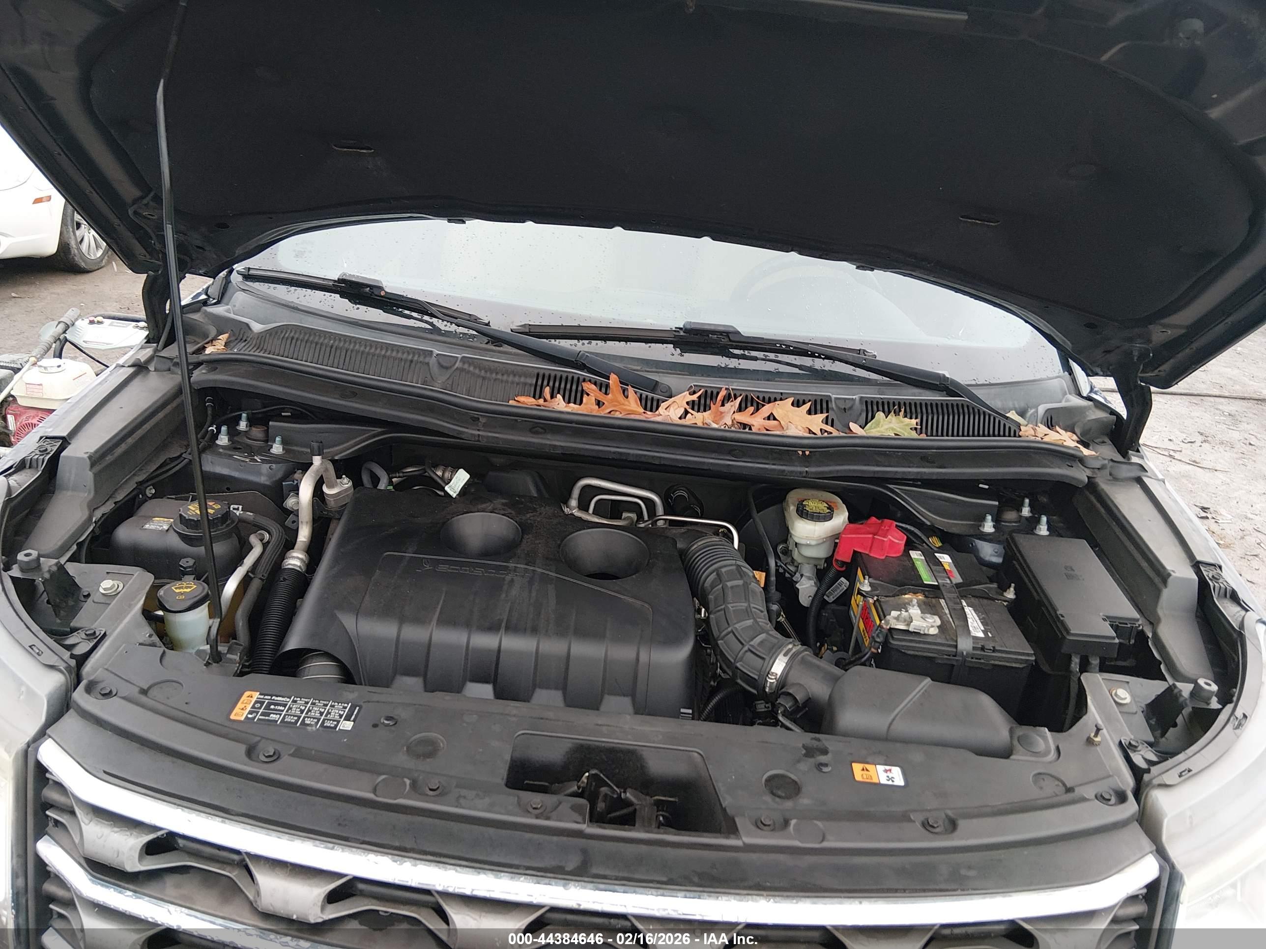 FORD EXPLORER image 10