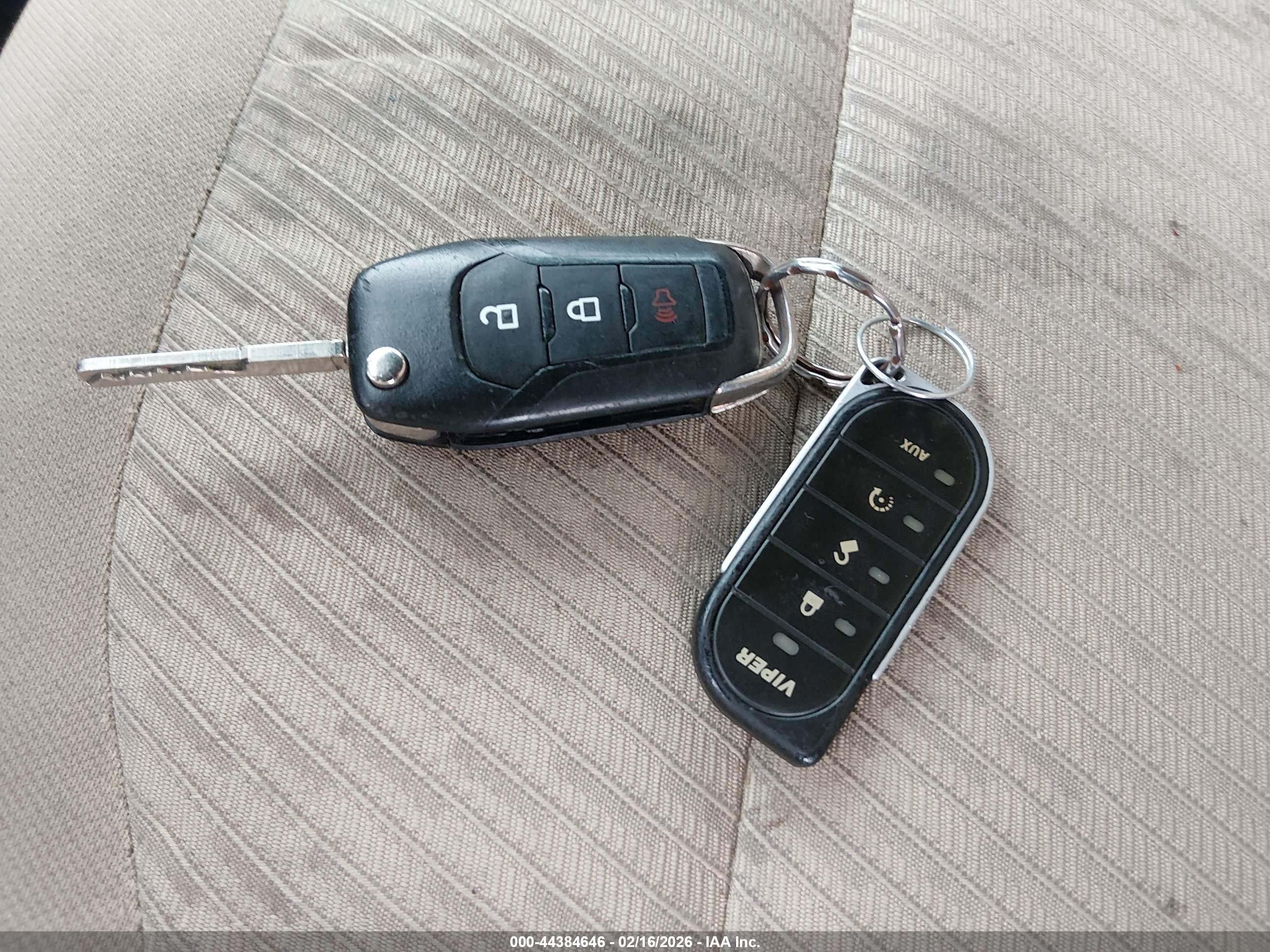 FORD EXPLORER image 11