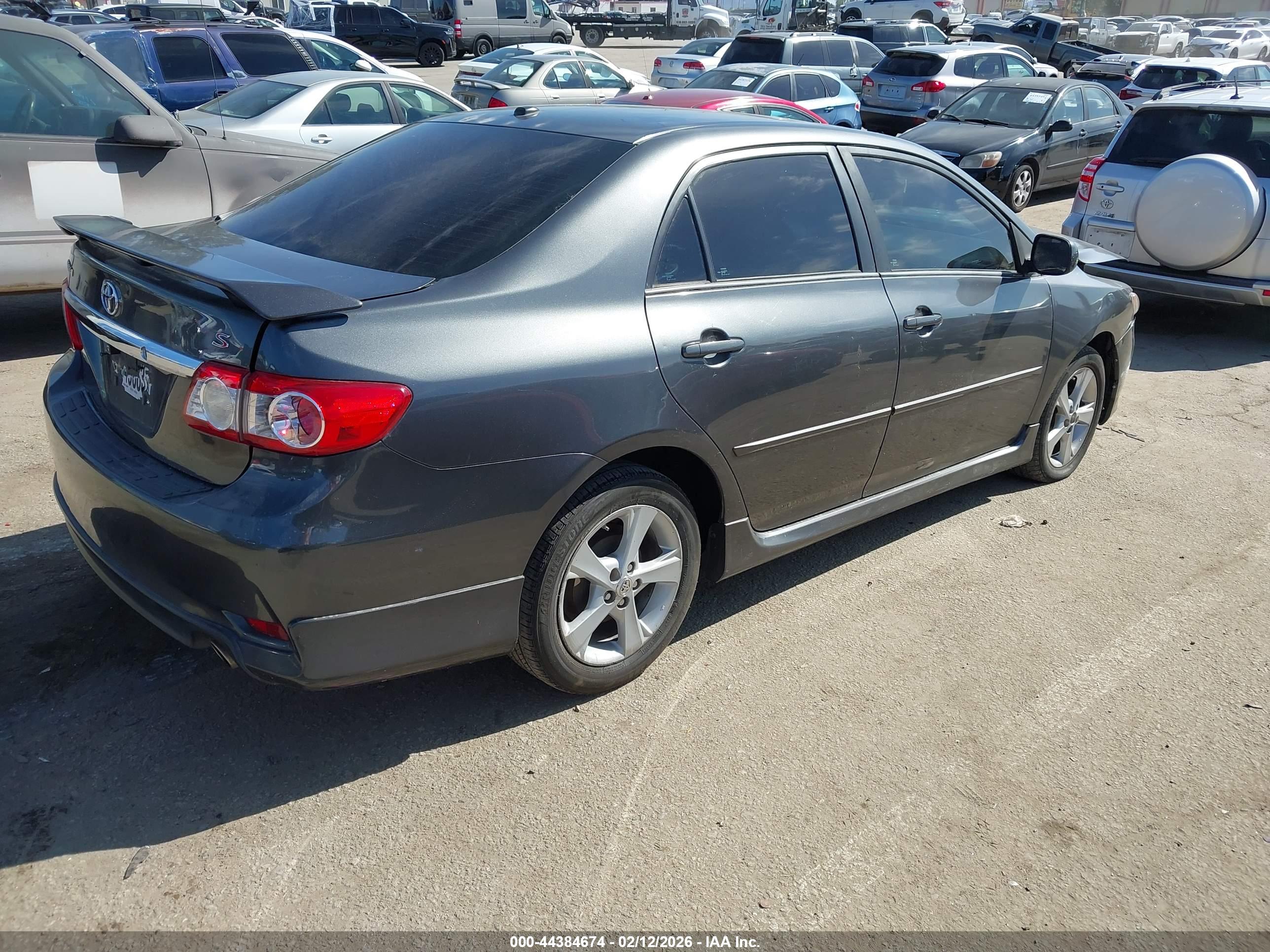 TOYOTA COROLLA image 4