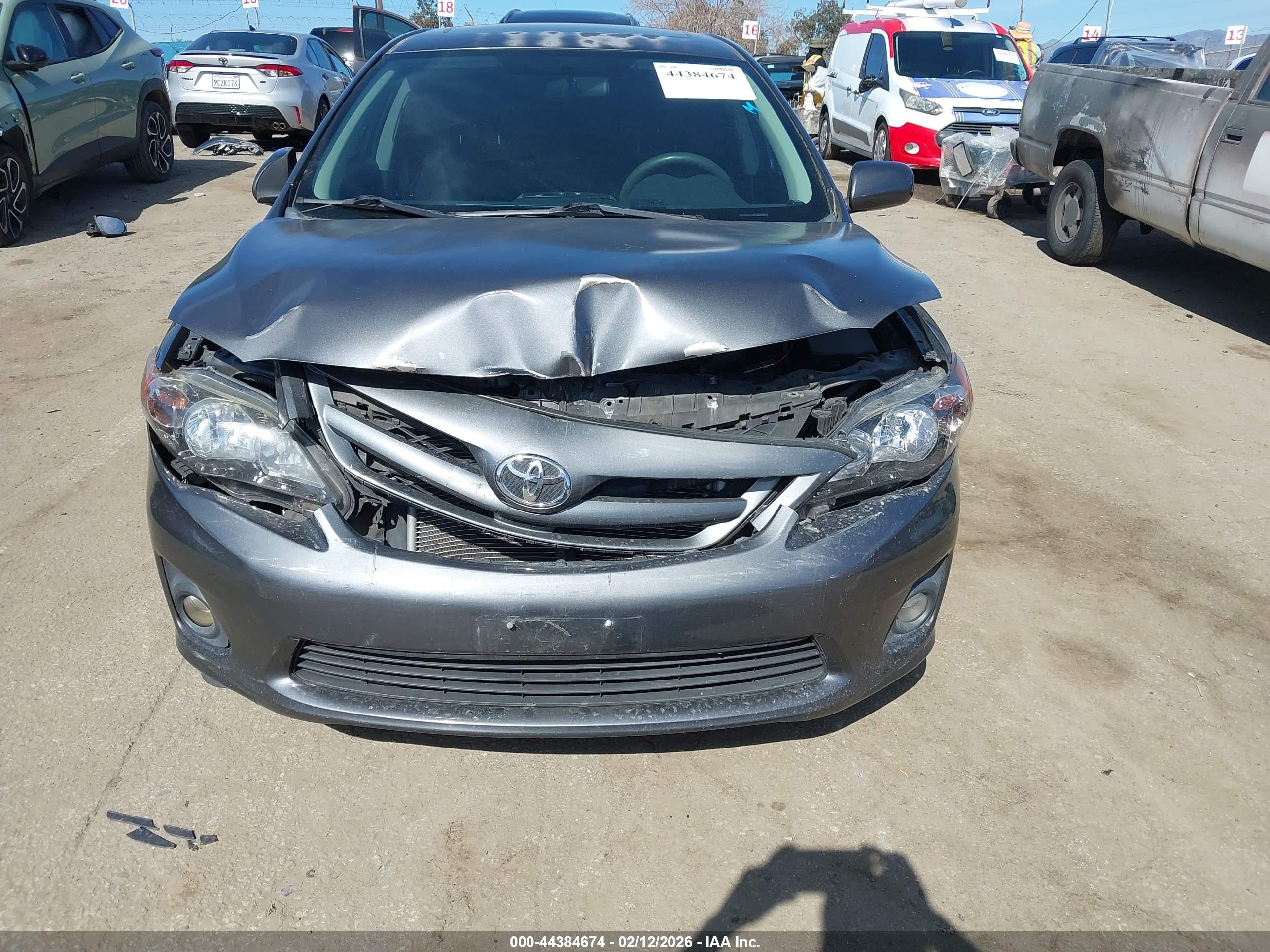 TOYOTA COROLLA image 6