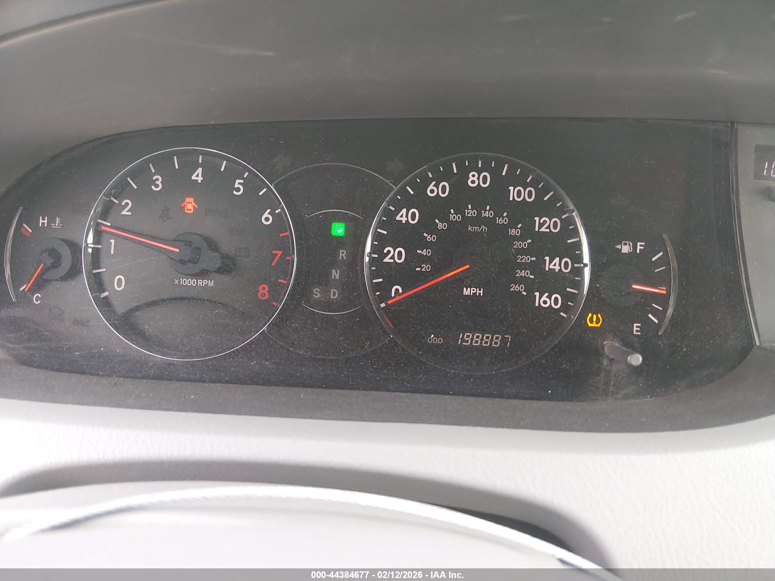 TOYOTA AVALON image 7
