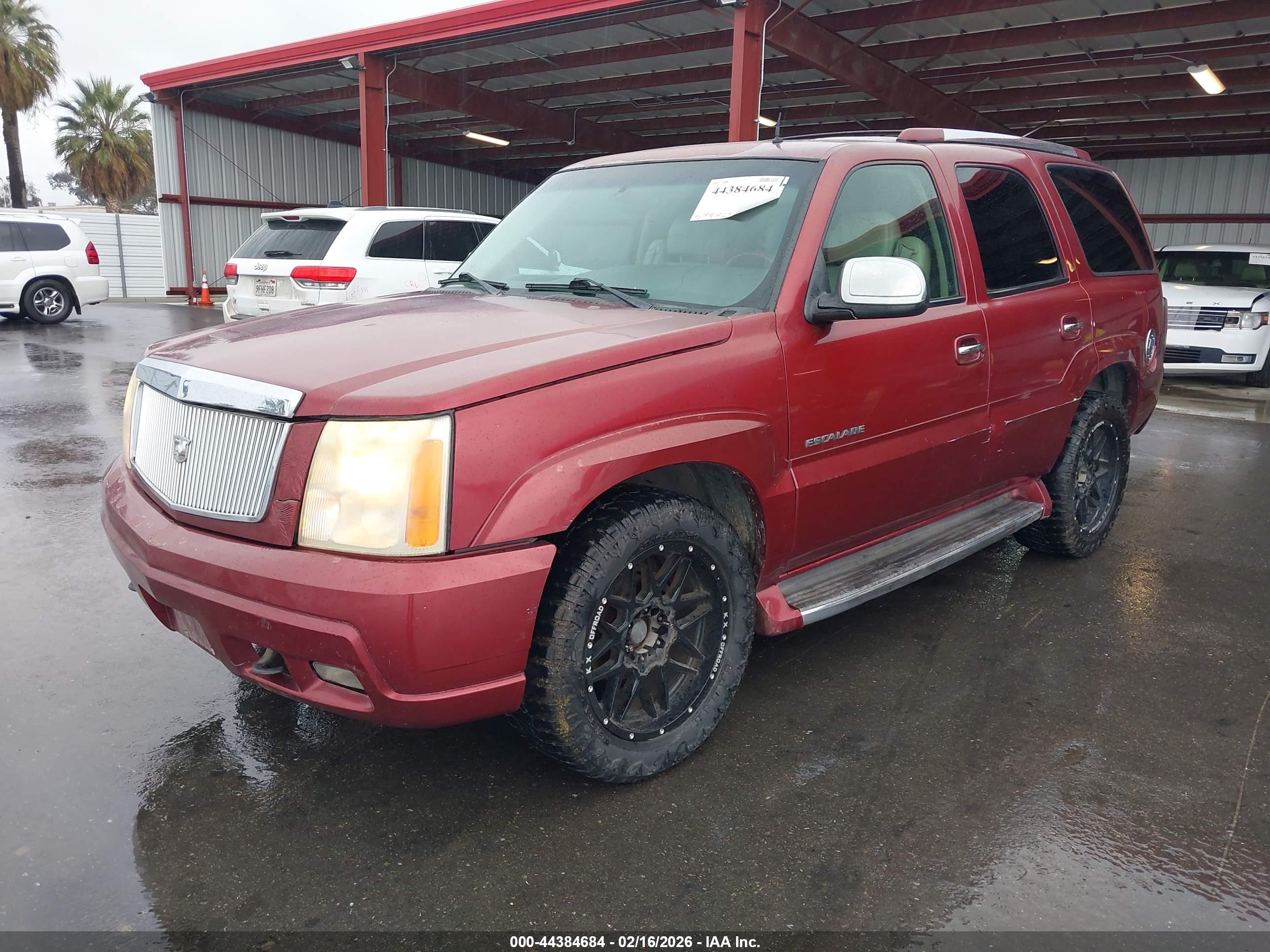 CADILLAC ESCALADE image 2