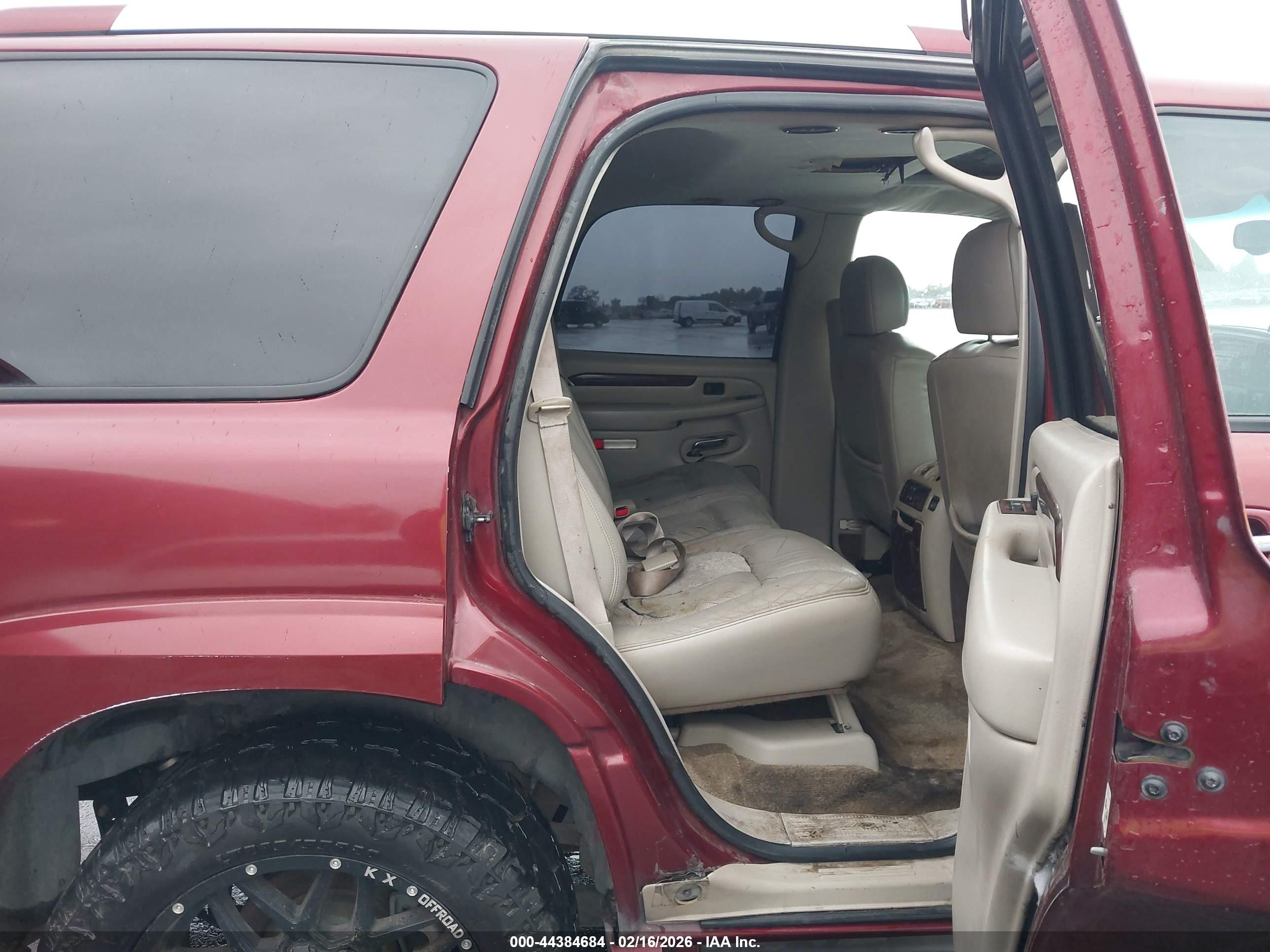 CADILLAC ESCALADE image 8