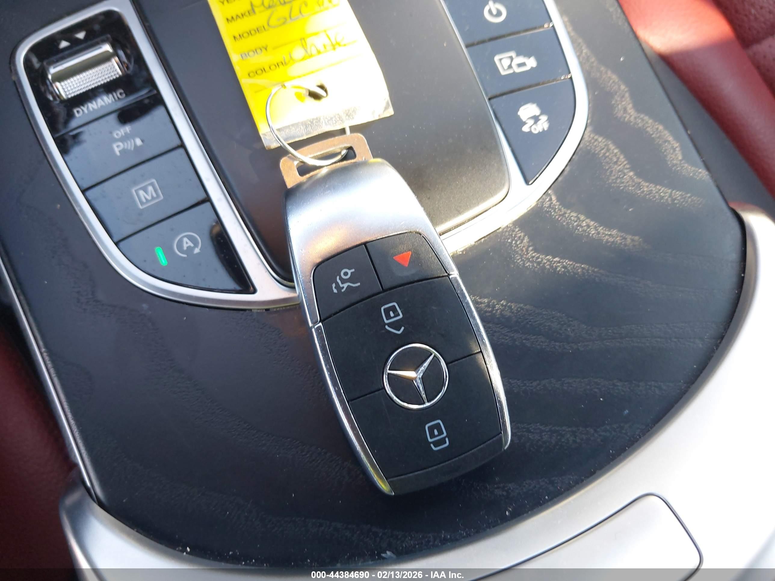 MERCEDES-BENZ GLC image 11