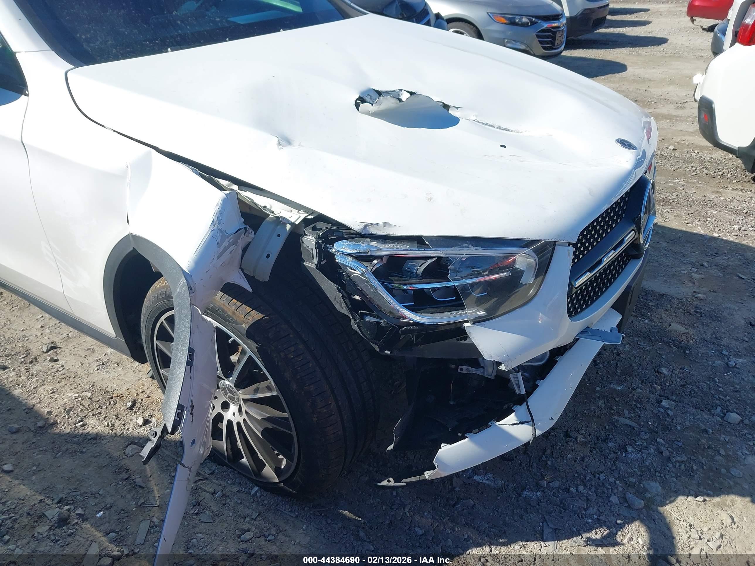 MERCEDES-BENZ GLC image 6