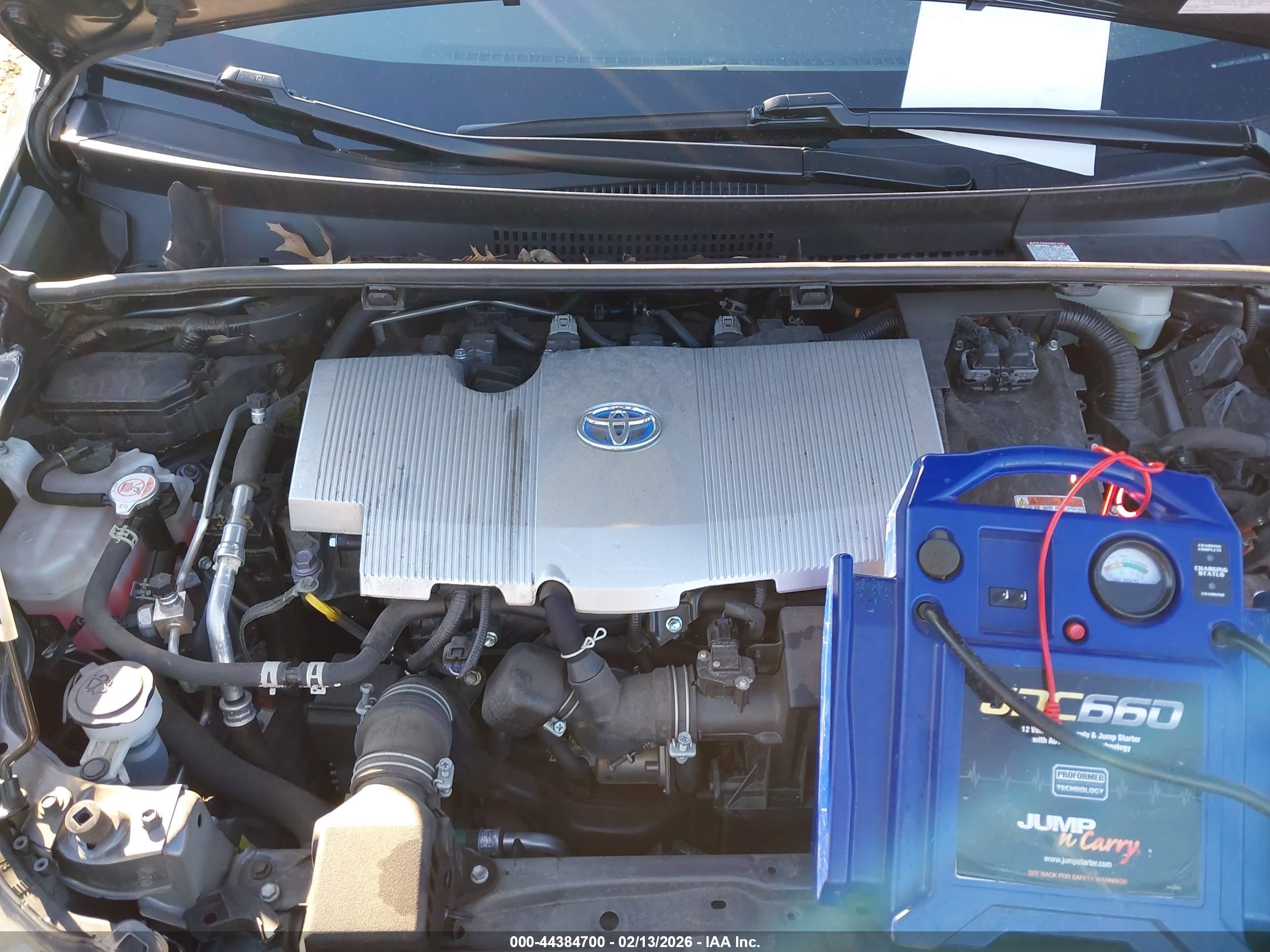TOYOTA PRIUS image 10