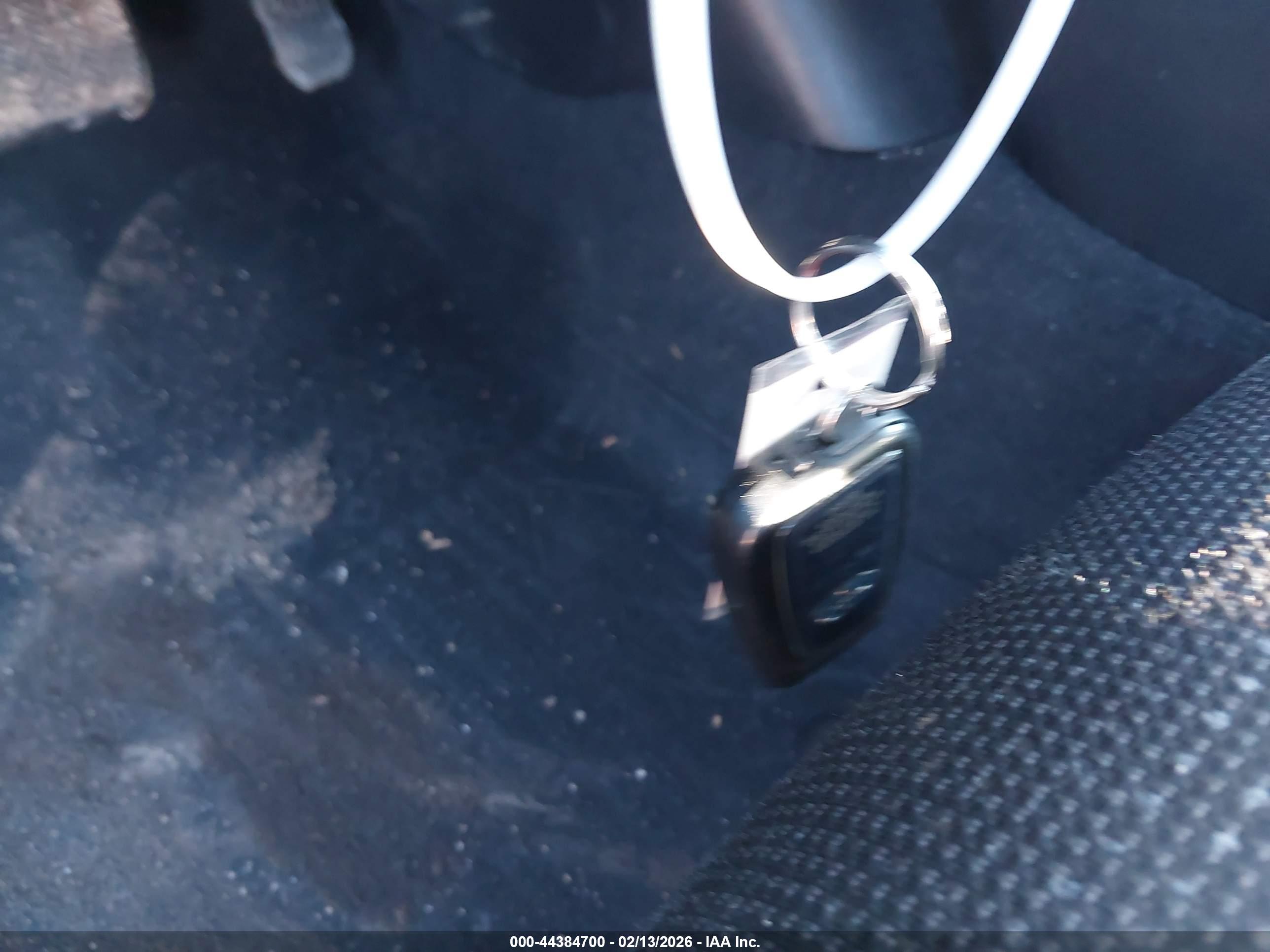 TOYOTA PRIUS image 11