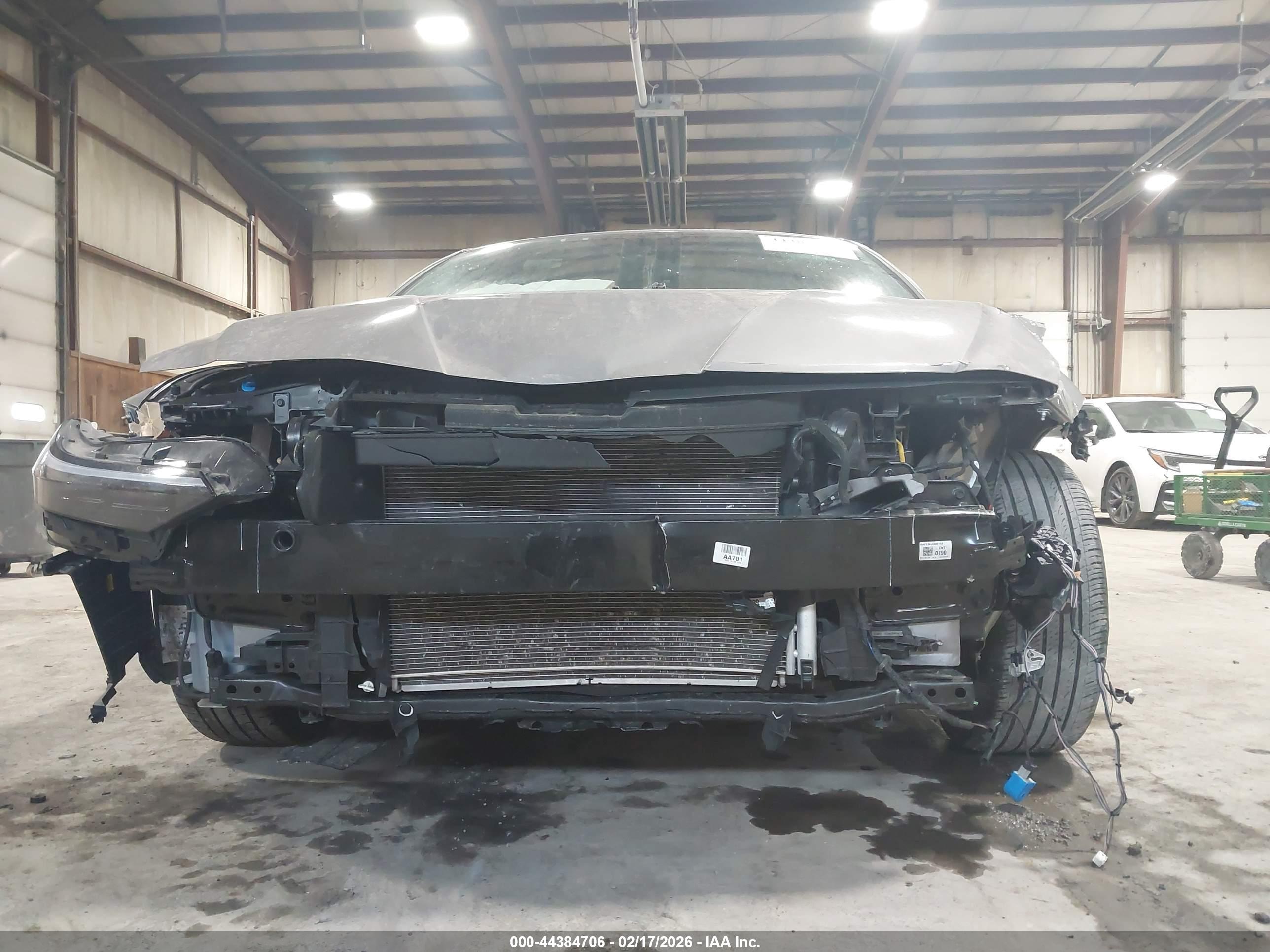 HYUNDAI ELANTRA image 6