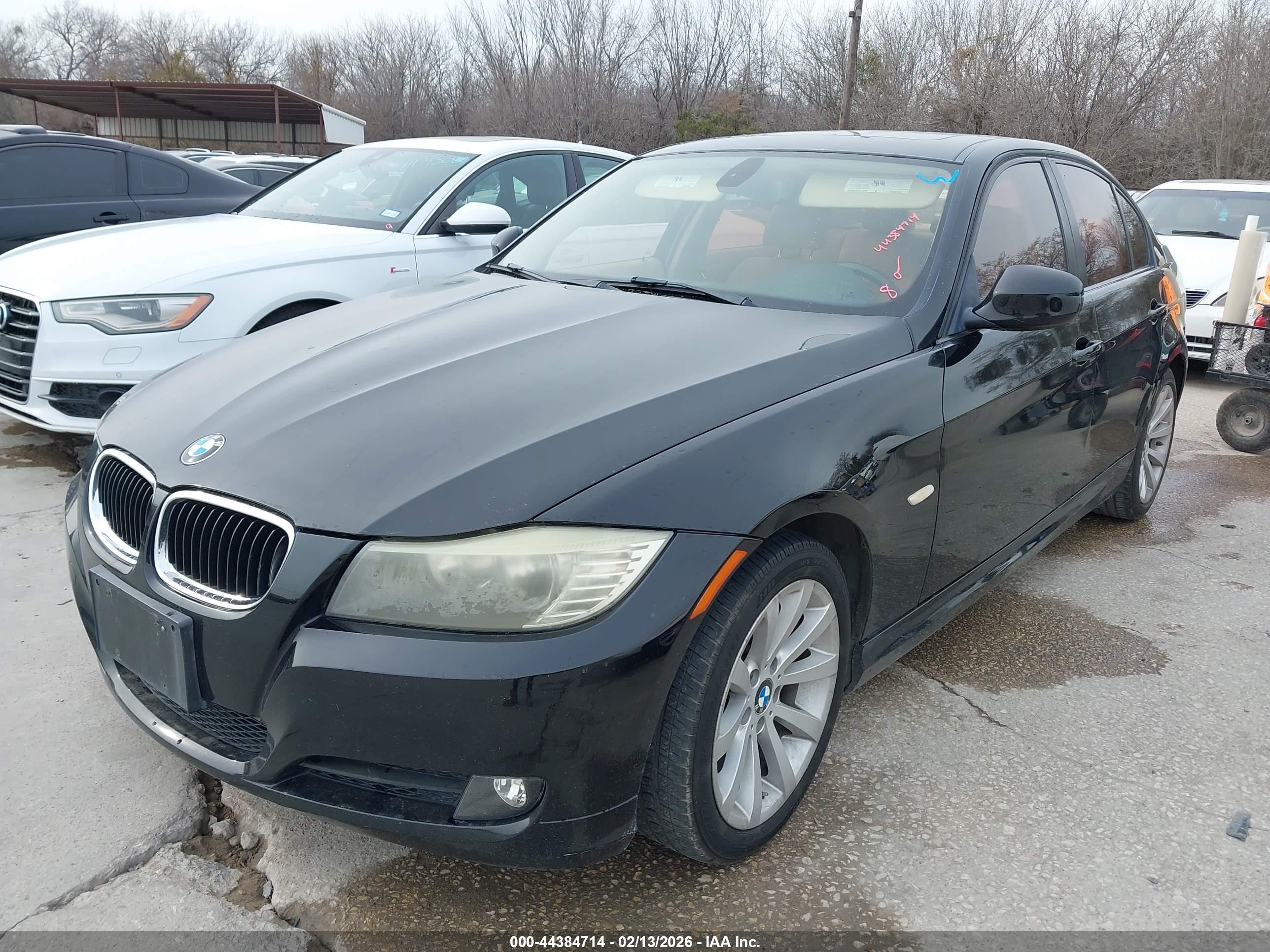 BMW 328I image 2