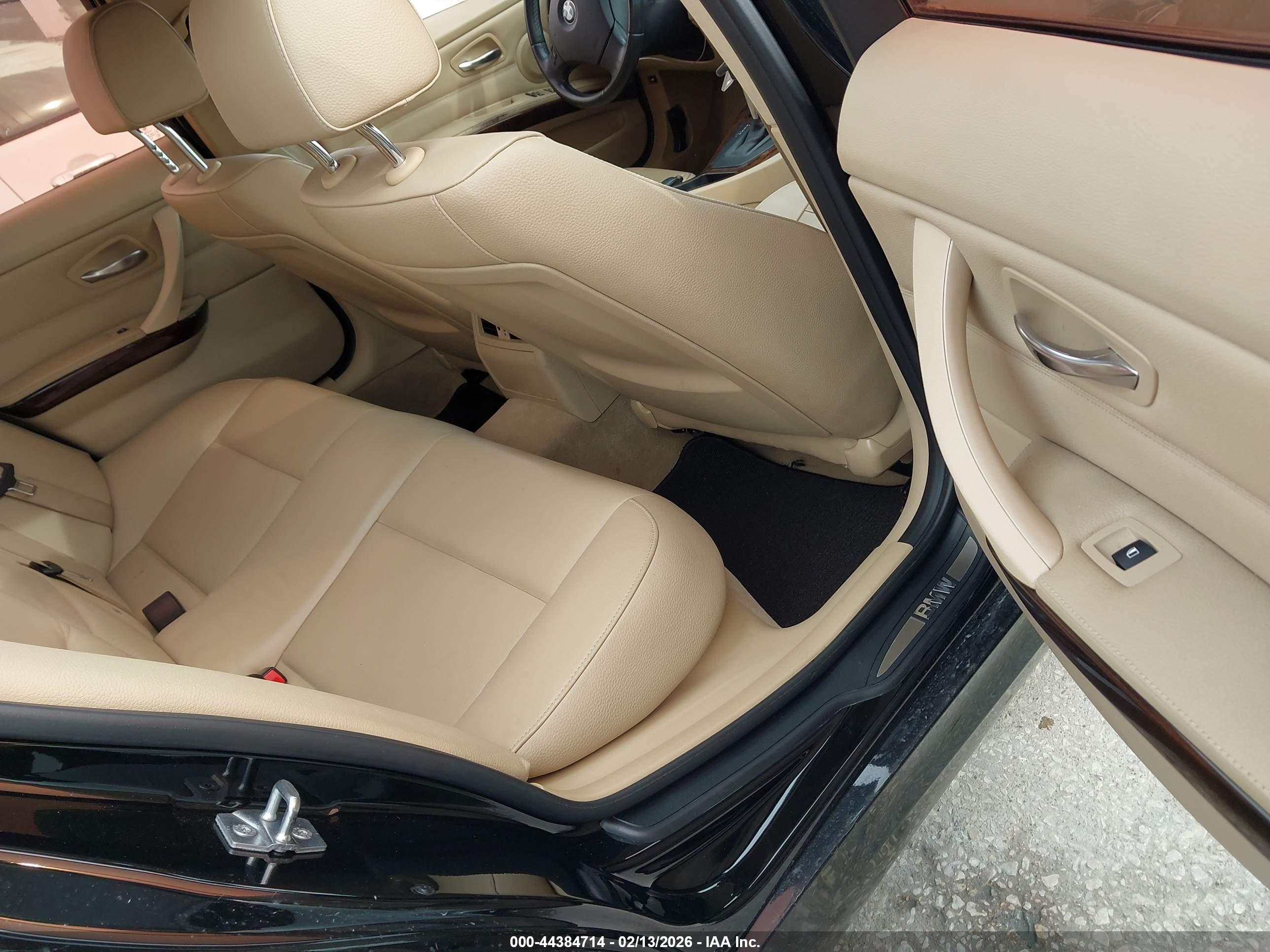 BMW 328I image 8