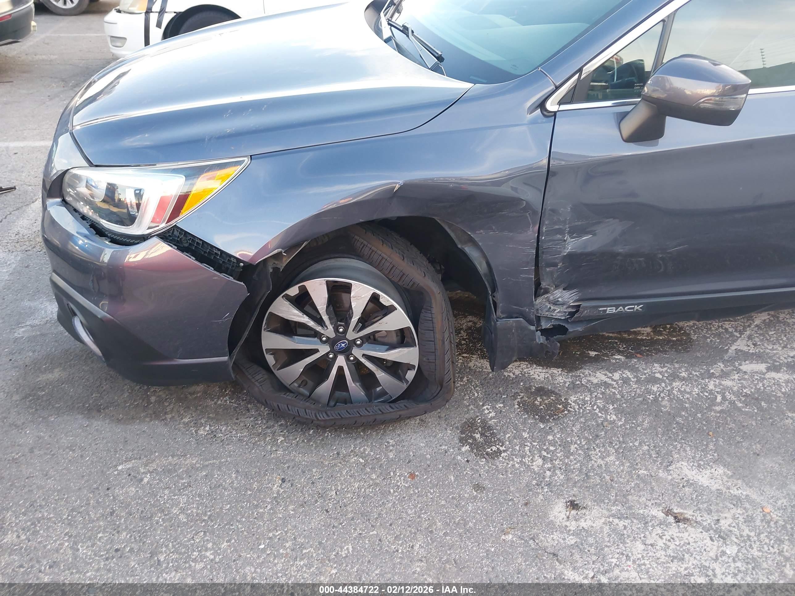 SUBARU OUTBACK image 6