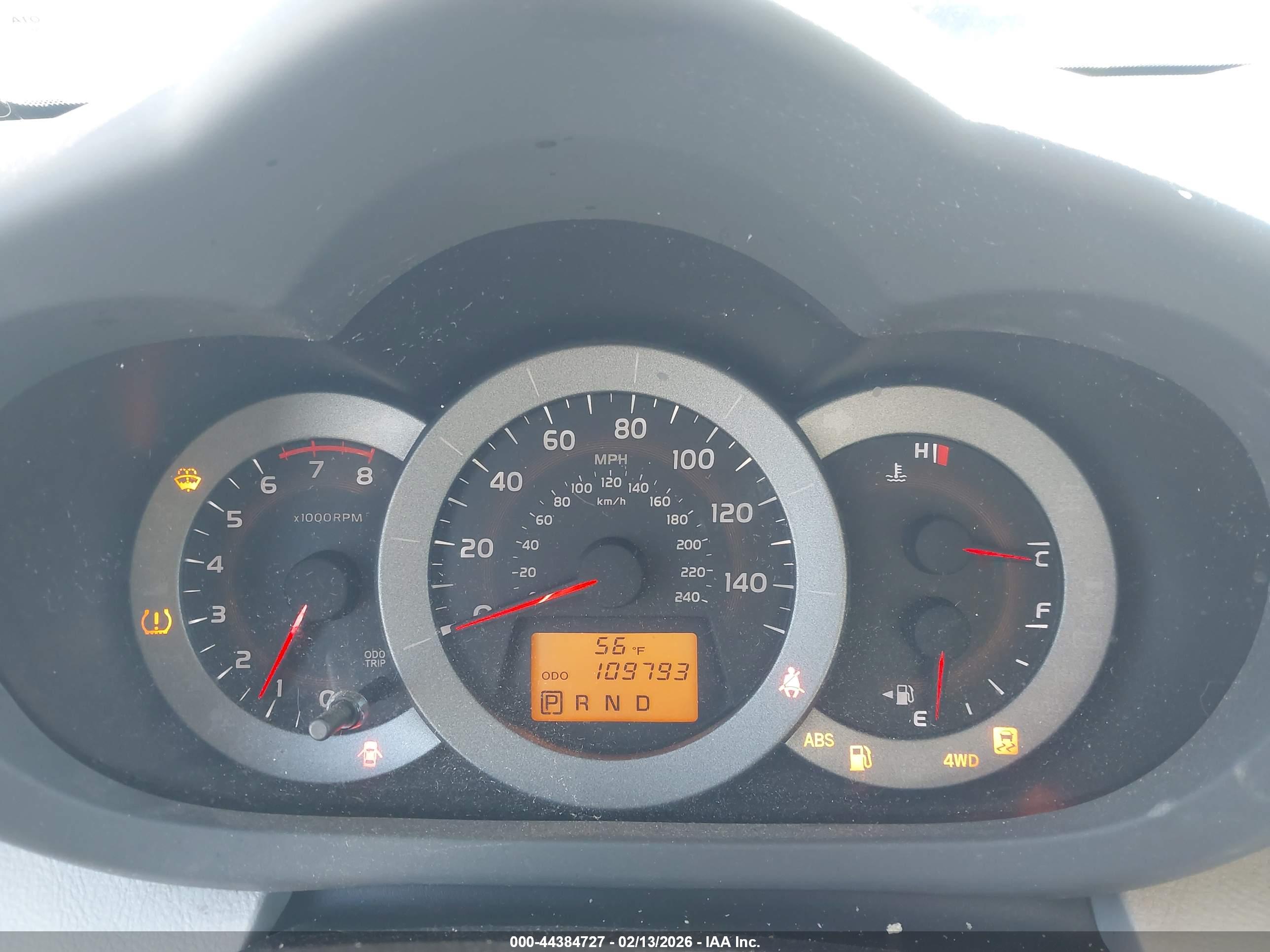 TOYOTA RAV4 image 7