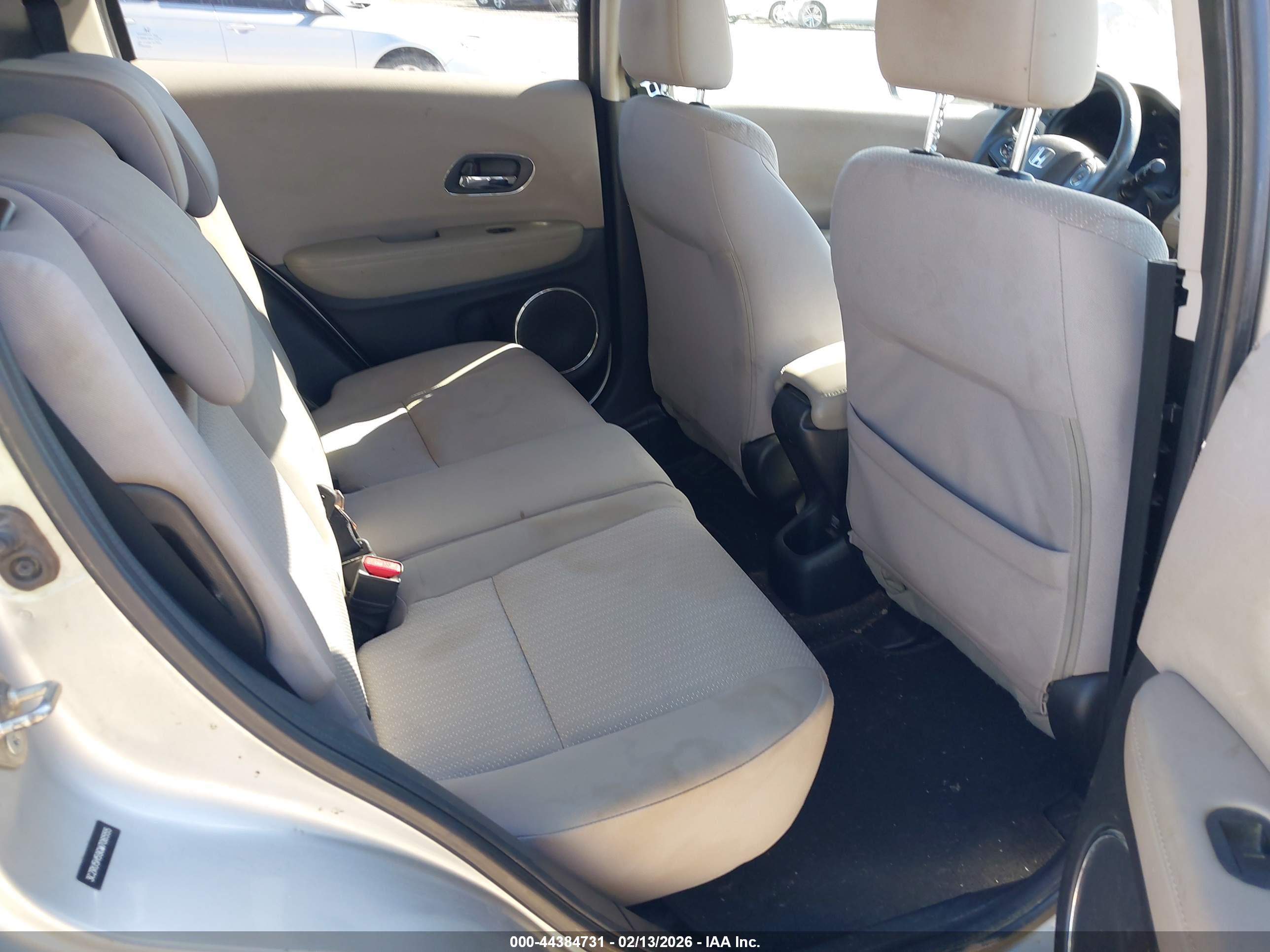 HONDA HR-V image 8