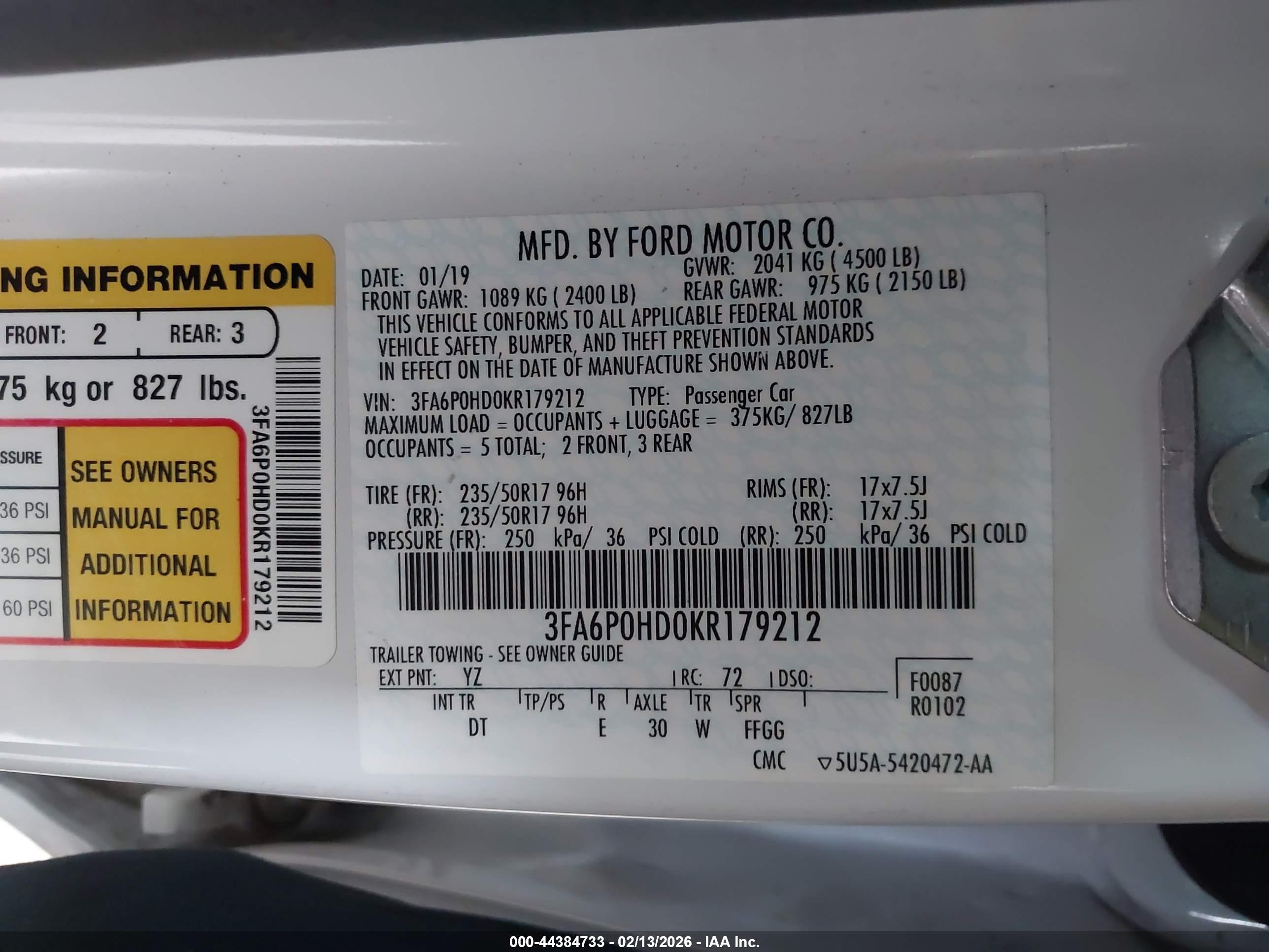 FORD FUSION image 9