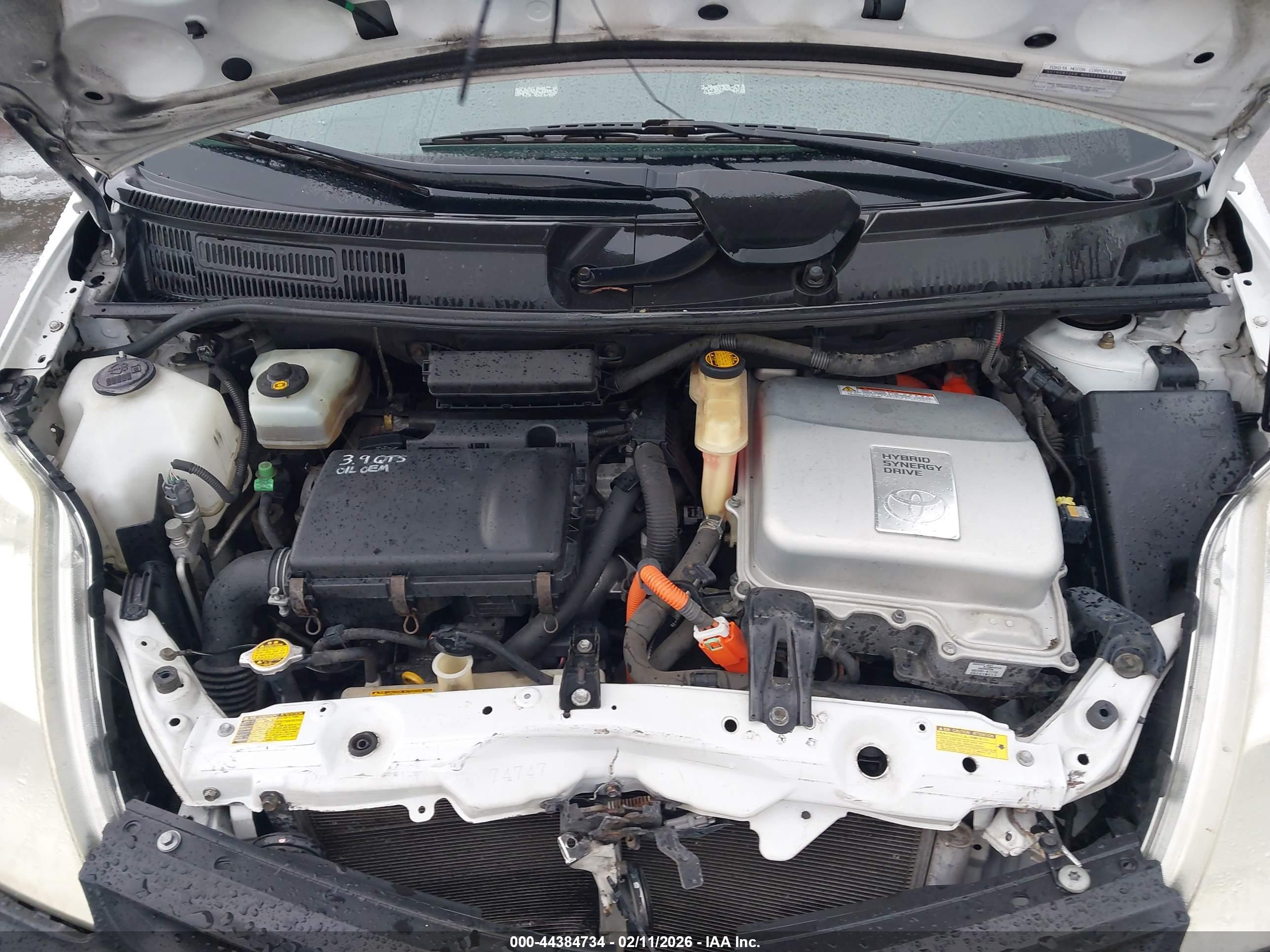 TOYOTA PRIUS image 10